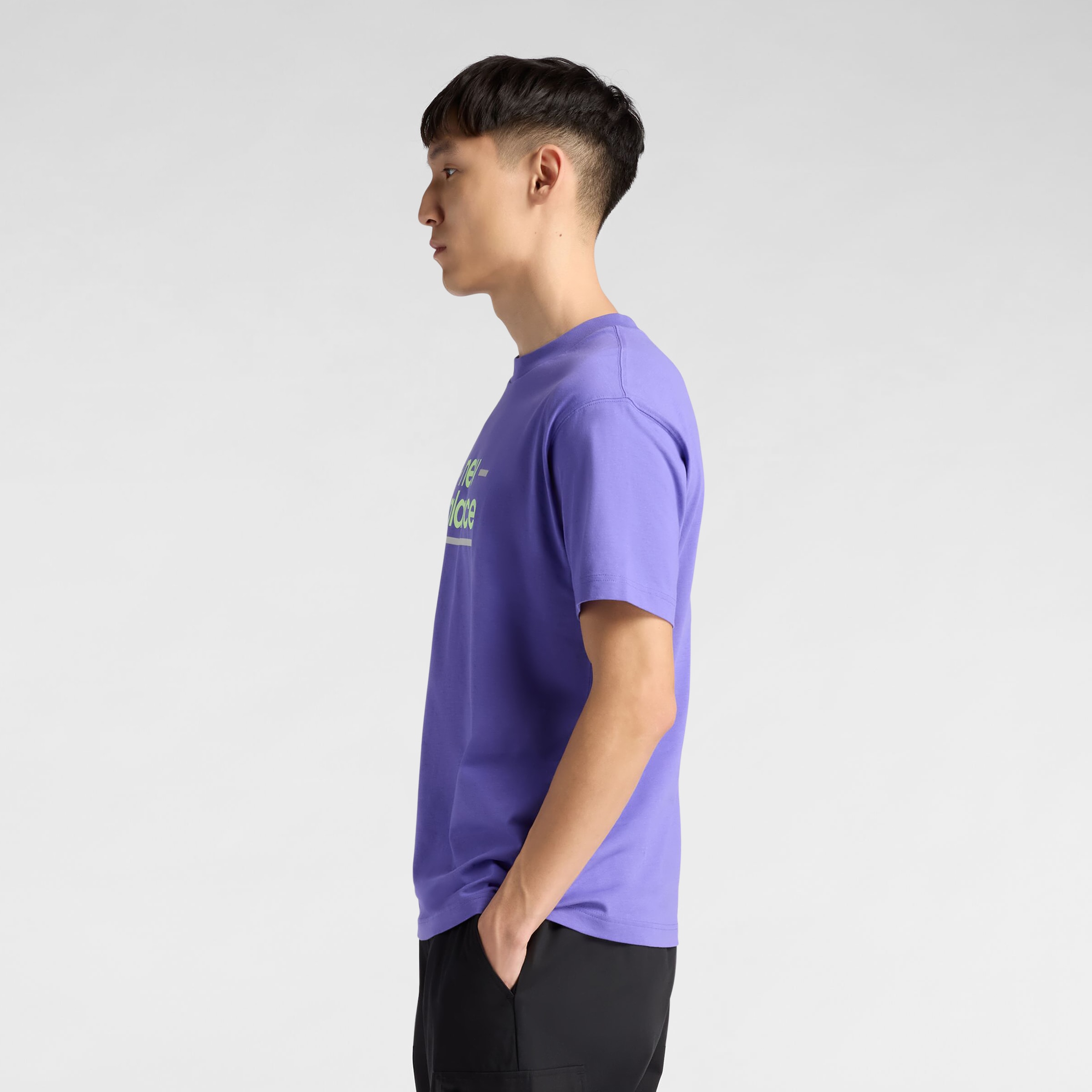 New Balance T-shirt »MENS LIFESTYLE T-SHIRT« für Erwachsene, sportlicher Stil, für sportliche Aktivitäten