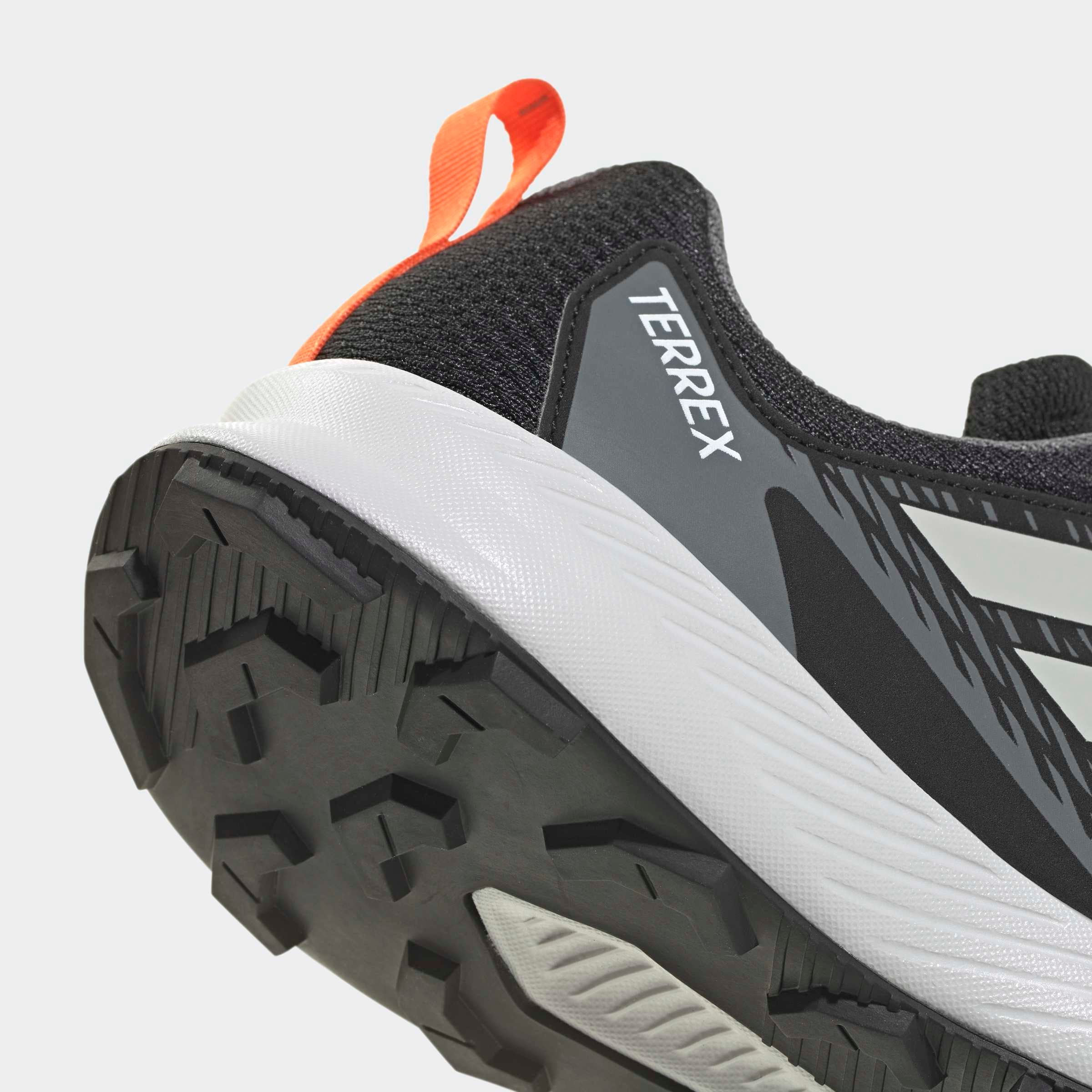 adidas TERREX Chaussures de trail »TRACEFINDER KIDS«  pour enfants et adolescents