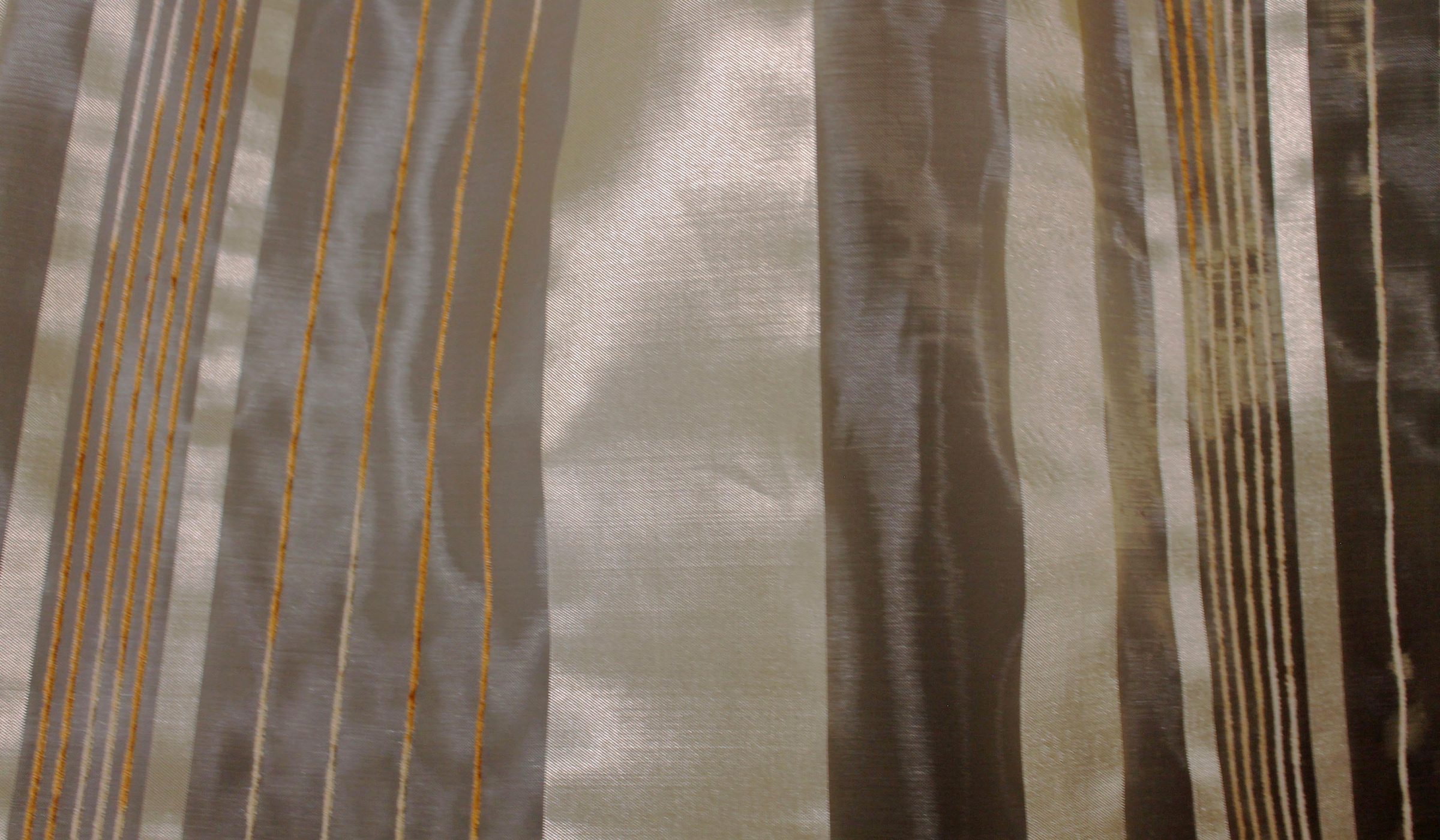 HOSSNER - ART OF HOME DECO Gardine »Walensee« Schlaufen 1 Stk. tlg. Schlaufenschal im zeitlosen Design