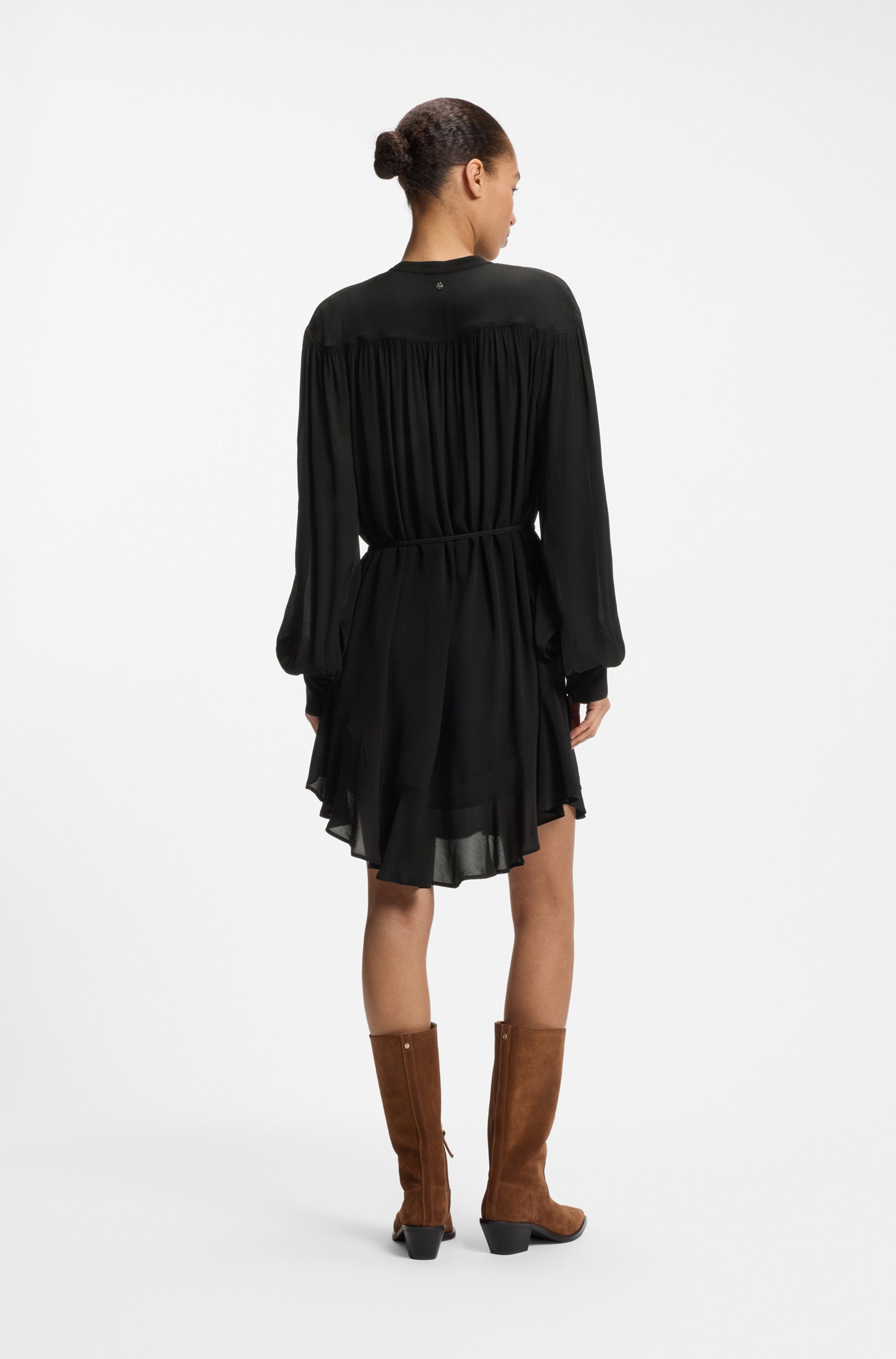 BOSS ORANGE Robe chemisier »Dassandra Premium Damenmode« avec patte de boutonnage cachée & ceinture à nouer, coupe décontractée