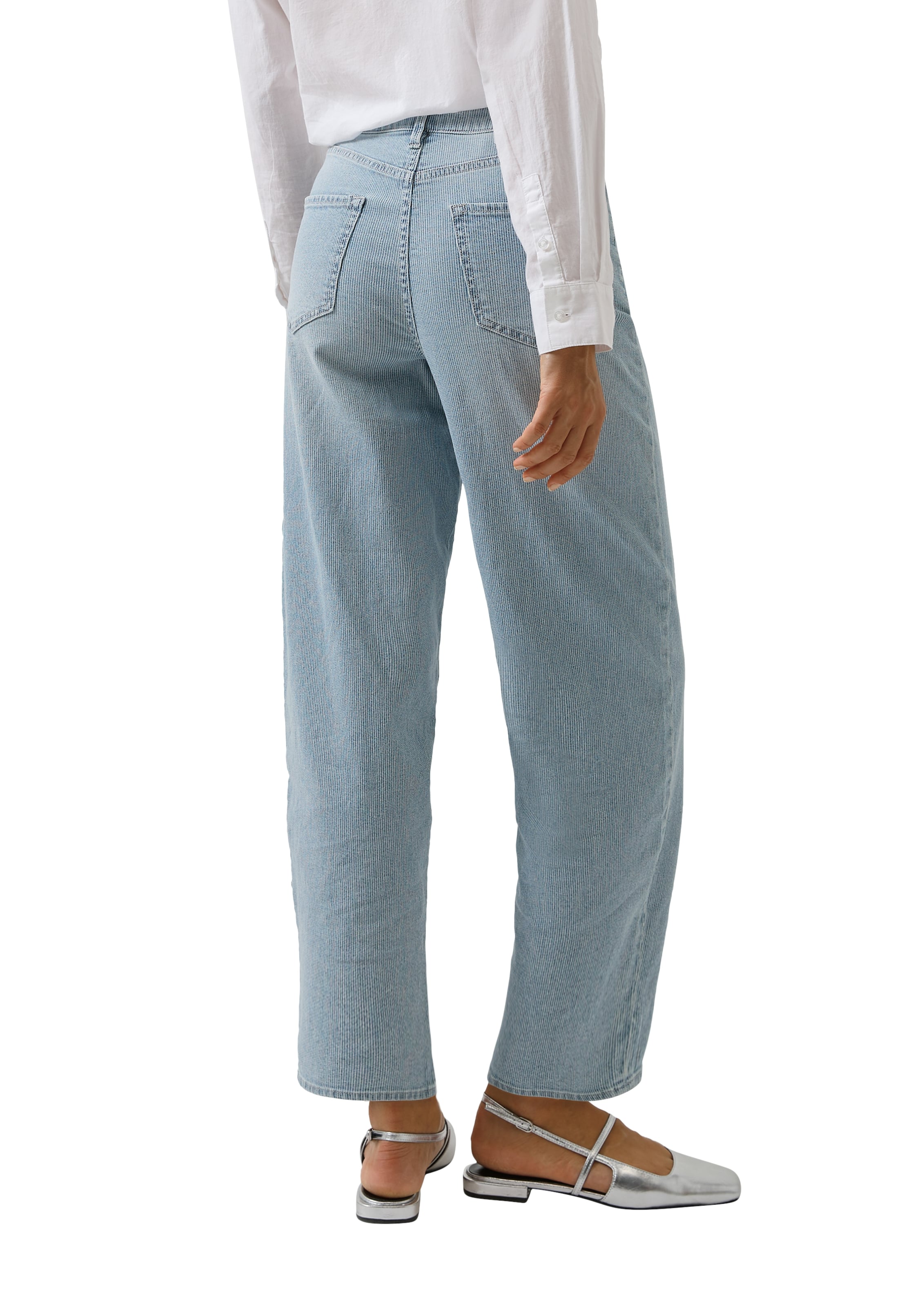 s.Oliver 5-Pocket-Jeans »Barrel Leg« mit feinem Streifenmuster und Bindeband