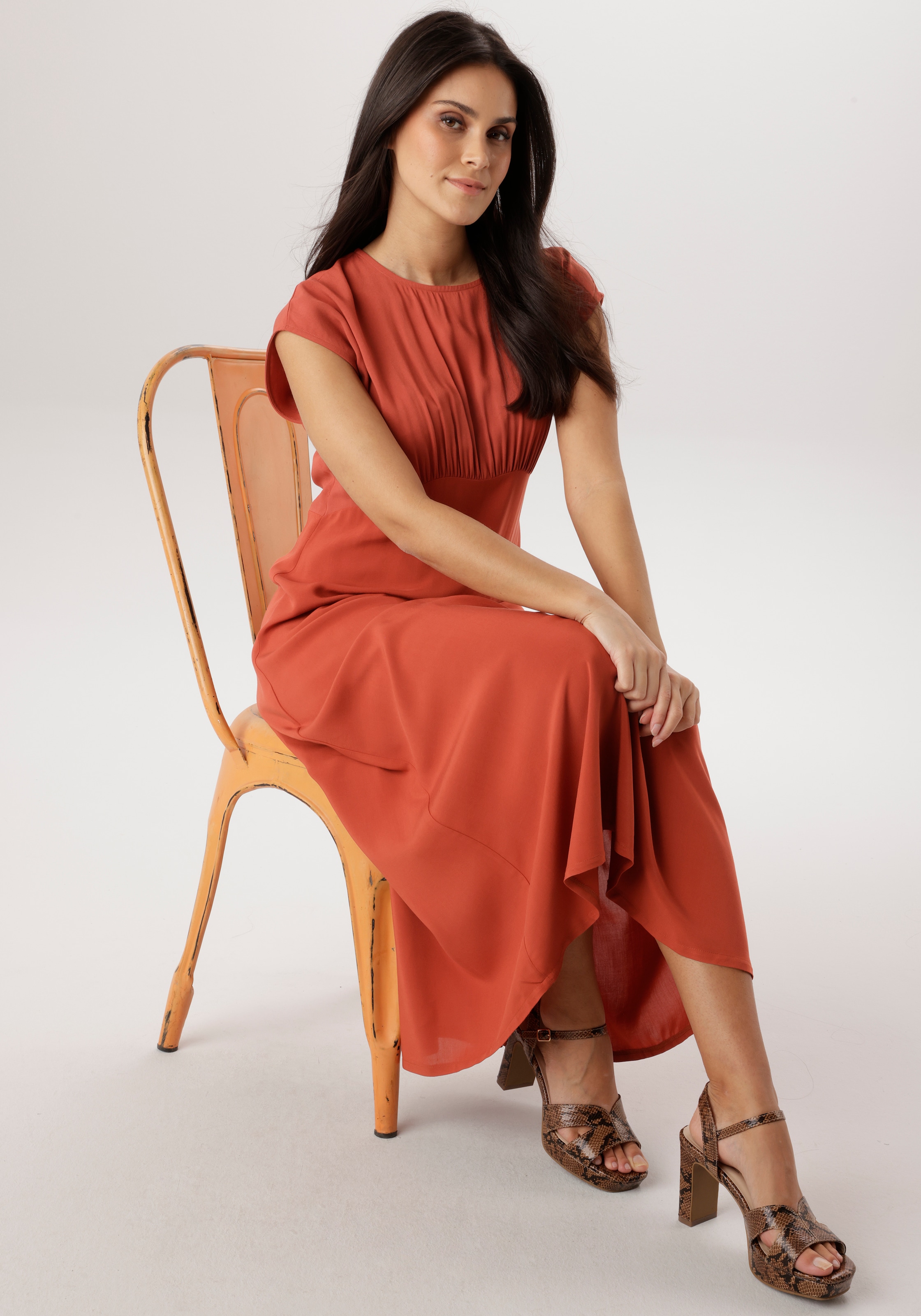 Aniston SELECTED Maxi robe mit gebogener Unterbrustnaht im Empire-Stil - NEUE KOLLEKTION