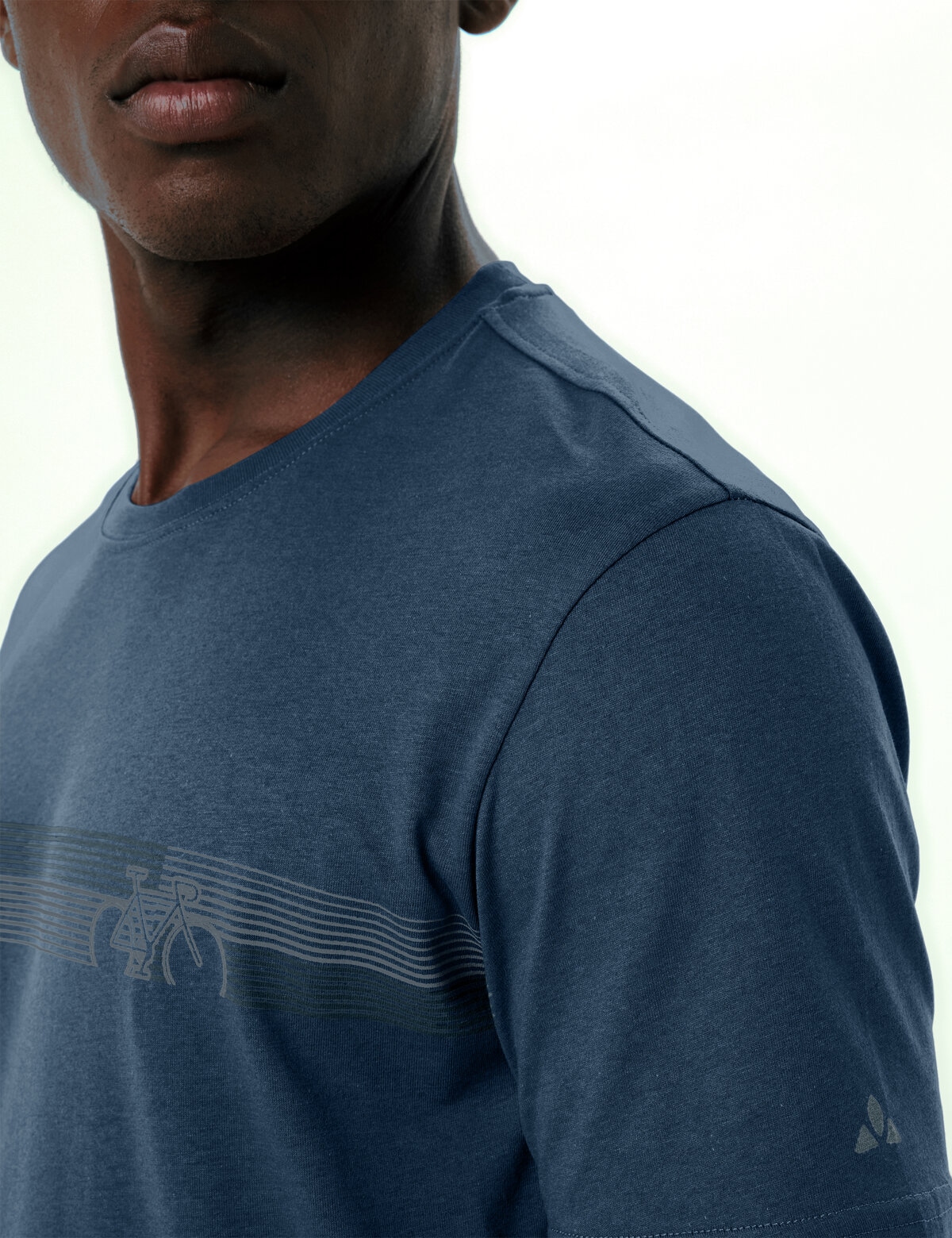 VAUDE T-shirt fonctionnel »MEN'S CYCLIST T-SHIRT V« sportliche Passform, kurze Ärmel, für vielseitige Aktivitäten