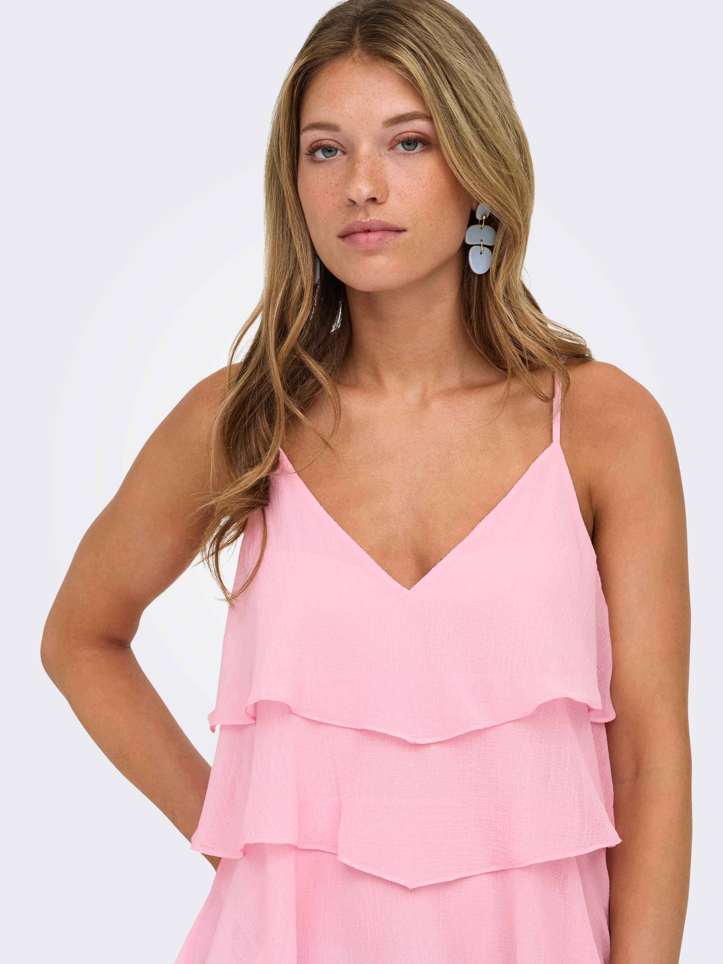 ONLY Top à bretelles »ONLLINN LIFE FLOUNCE SINGLET WVN NOOS« fibre synthétique, coupe régulière