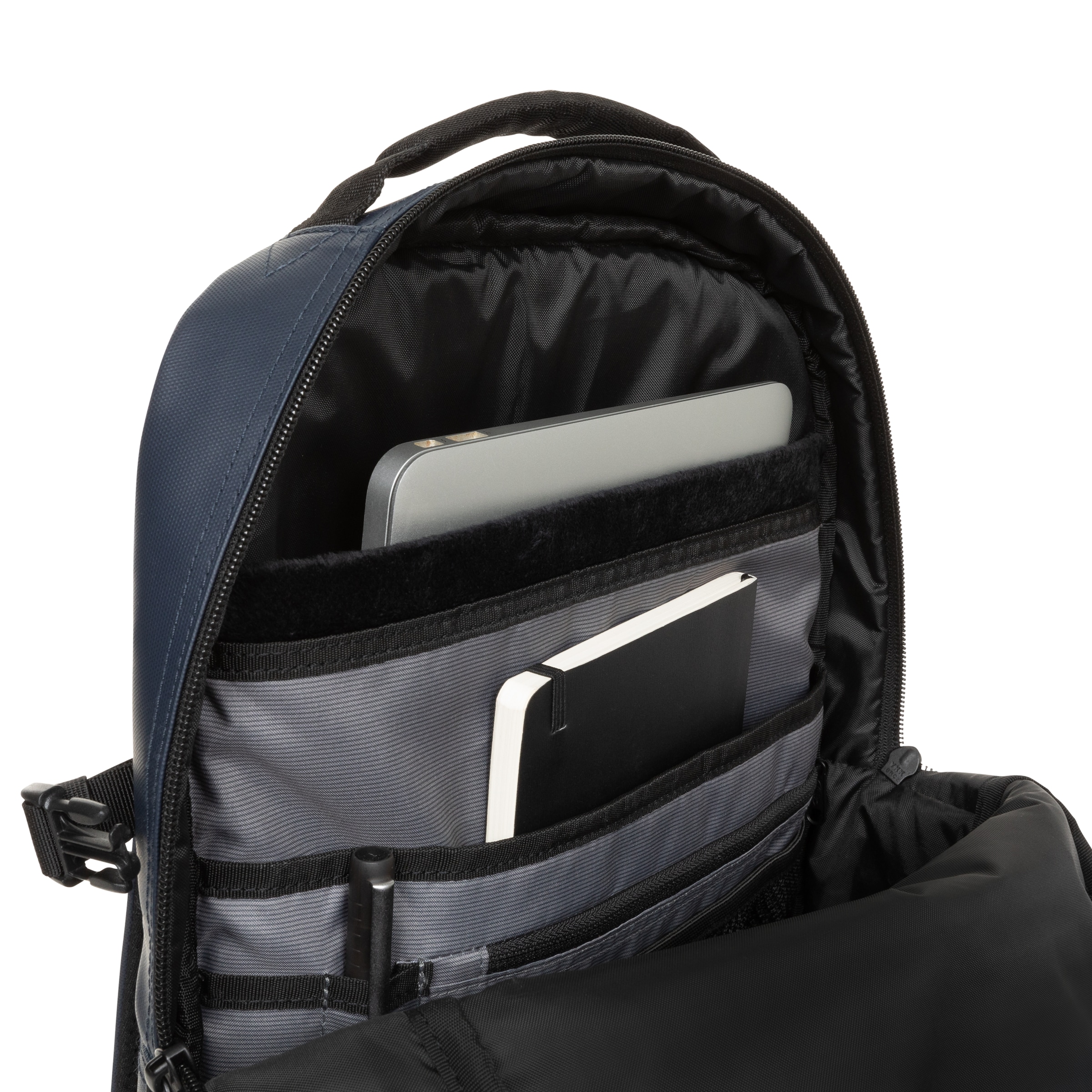 Eastpak Laptoprucksack »TECUM M« Unisex Businessrucksack mit 15" Laptopfach & 4 leichtgängigen Rollen