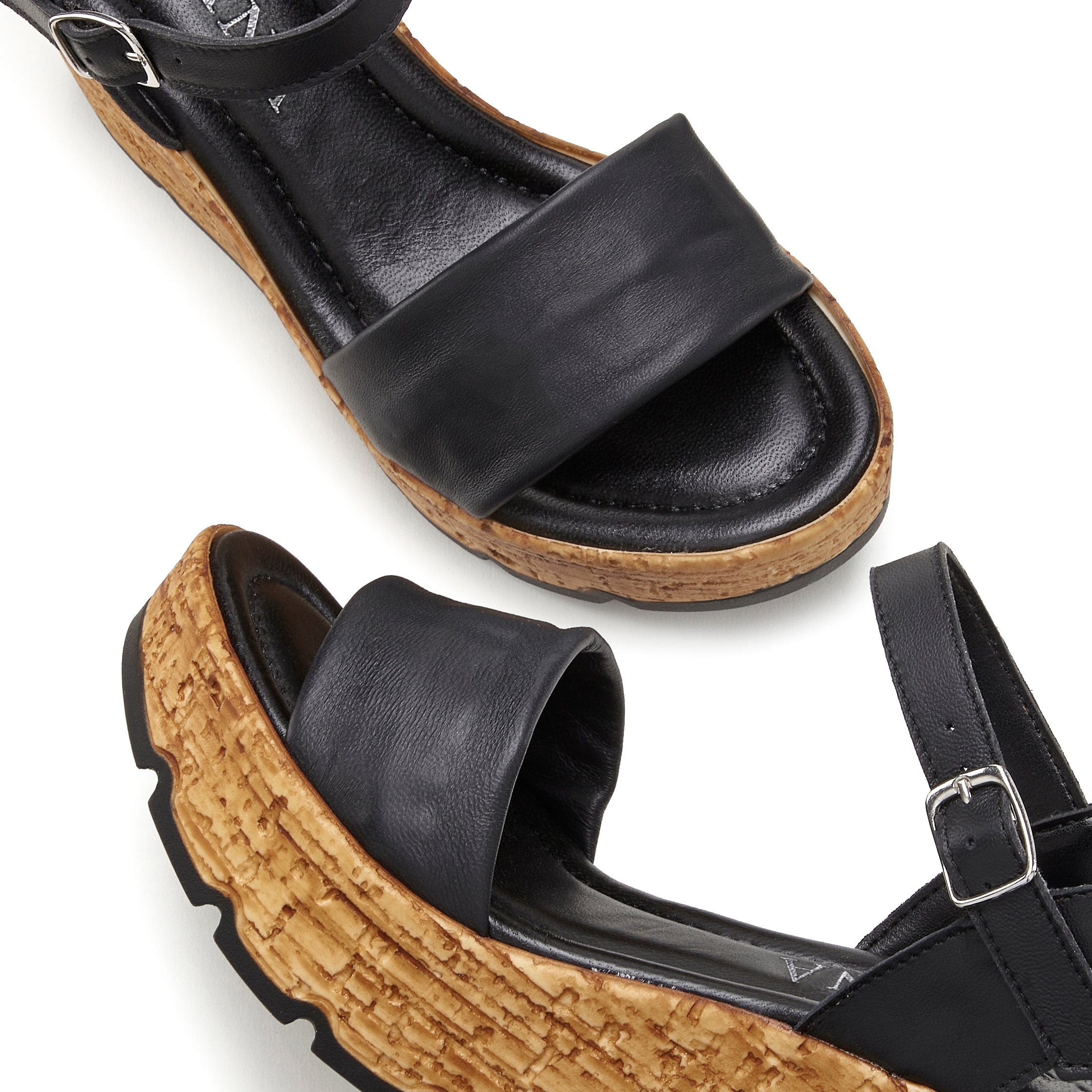 LASCANA Sandalette »Sommerschuh, offener Schuh, Sandale, Keilsandalette,«  NEU aus Leder mit Keilabsatz