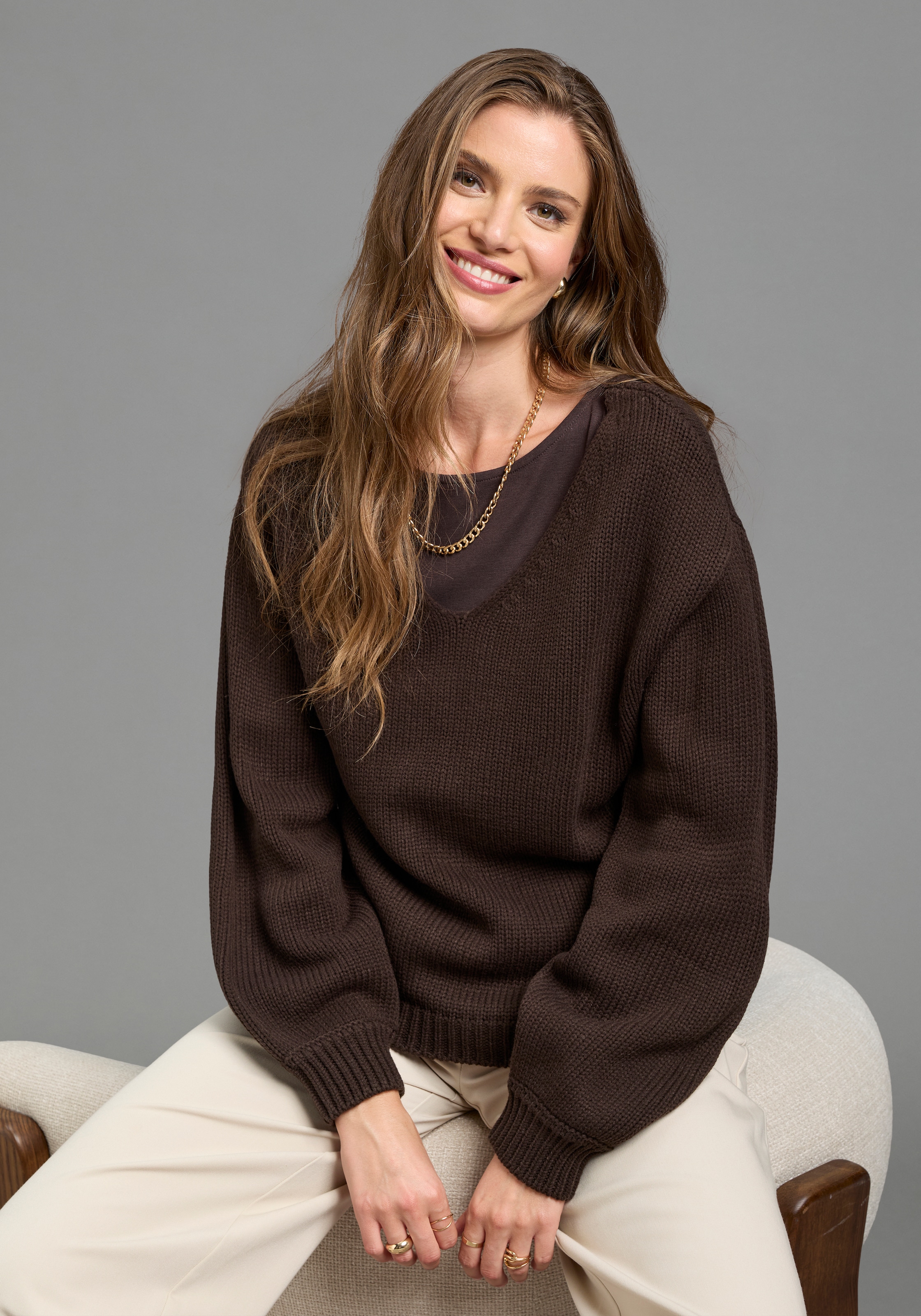 Laura Scott Pull col V »mit moderner Oversize-Passform« en maille grosse