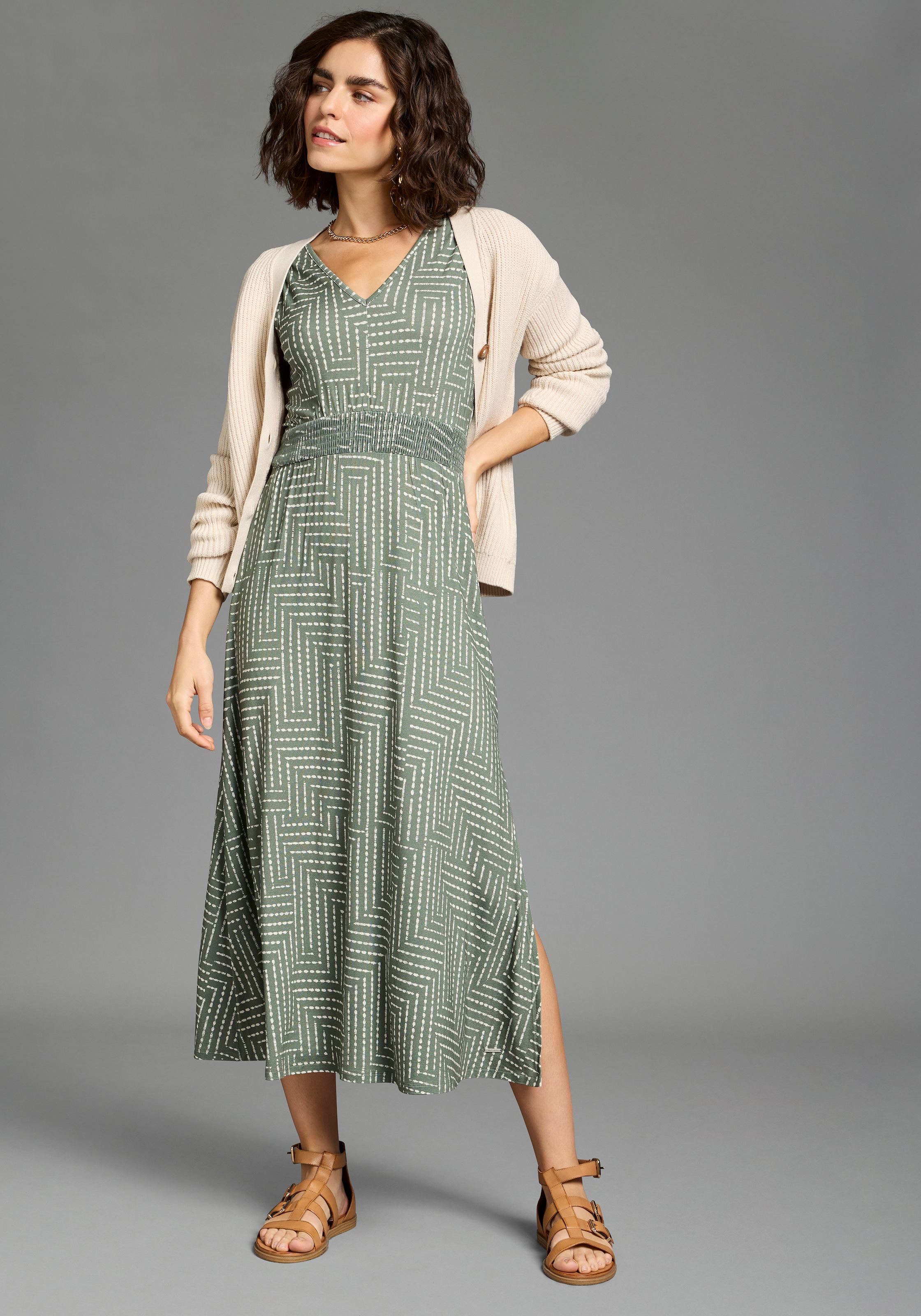 Laura Scott Robe d'été gemusterte Optik, aus Viskose und Elasthan, mit V-Ausschnitt