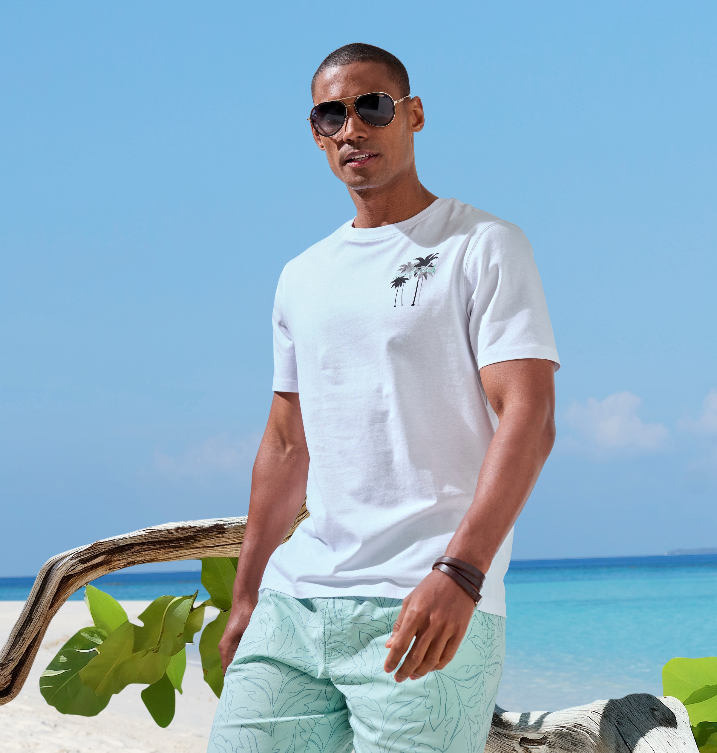 John Devin Shorts »Bermuda«  kurze Hose aus elastischer, gewebter Baumwollqualität