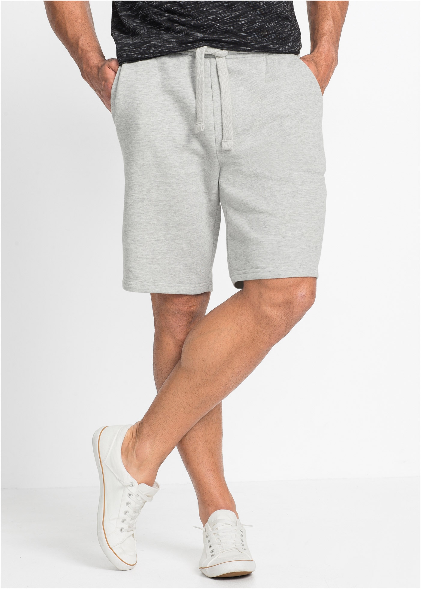 bonprix Sweatbermudas  elastischer Bund und seitlichen Einstecktaschen