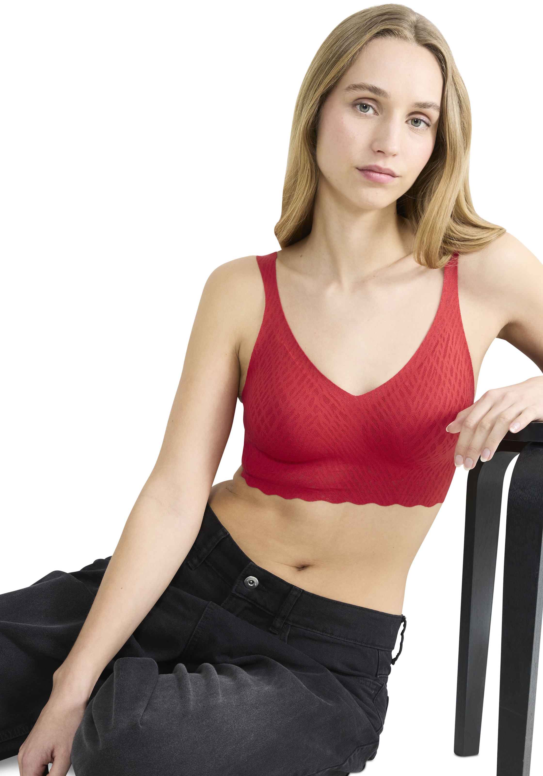 sloggi Brassière »ZERO Feel Bliss« nahtlos mit Spitzenoptik, V-Ausschnitt, herausnehmbare Pads