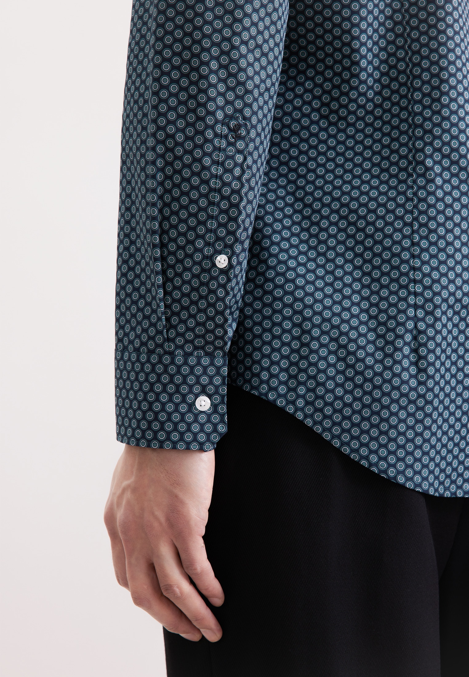 seidensticker Chemise d'affaires »Schwarze Rose« Slim 1/1 Kentkragen Druck