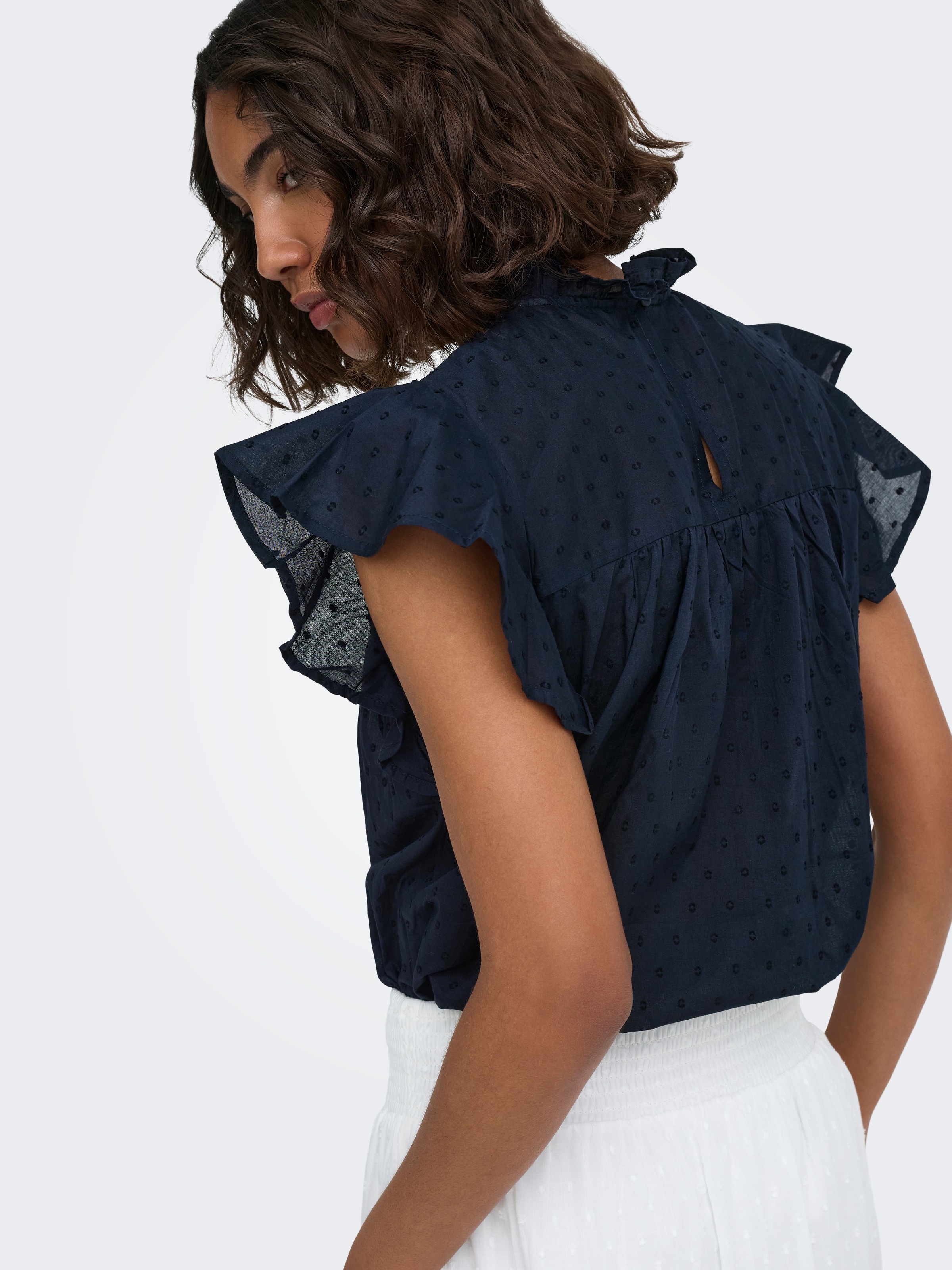 ONLY Top à volants »ONLKATTI S/S DOBBY TOP WVN NOOS« coton, coupe régulière