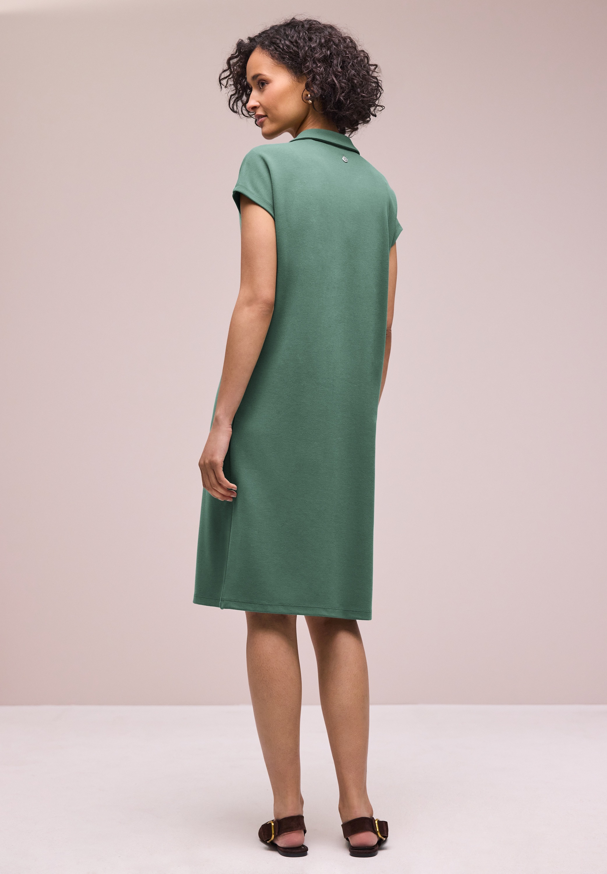 STREET ONE Robe t-shirt mélange viscose, longueur genoux, col polo