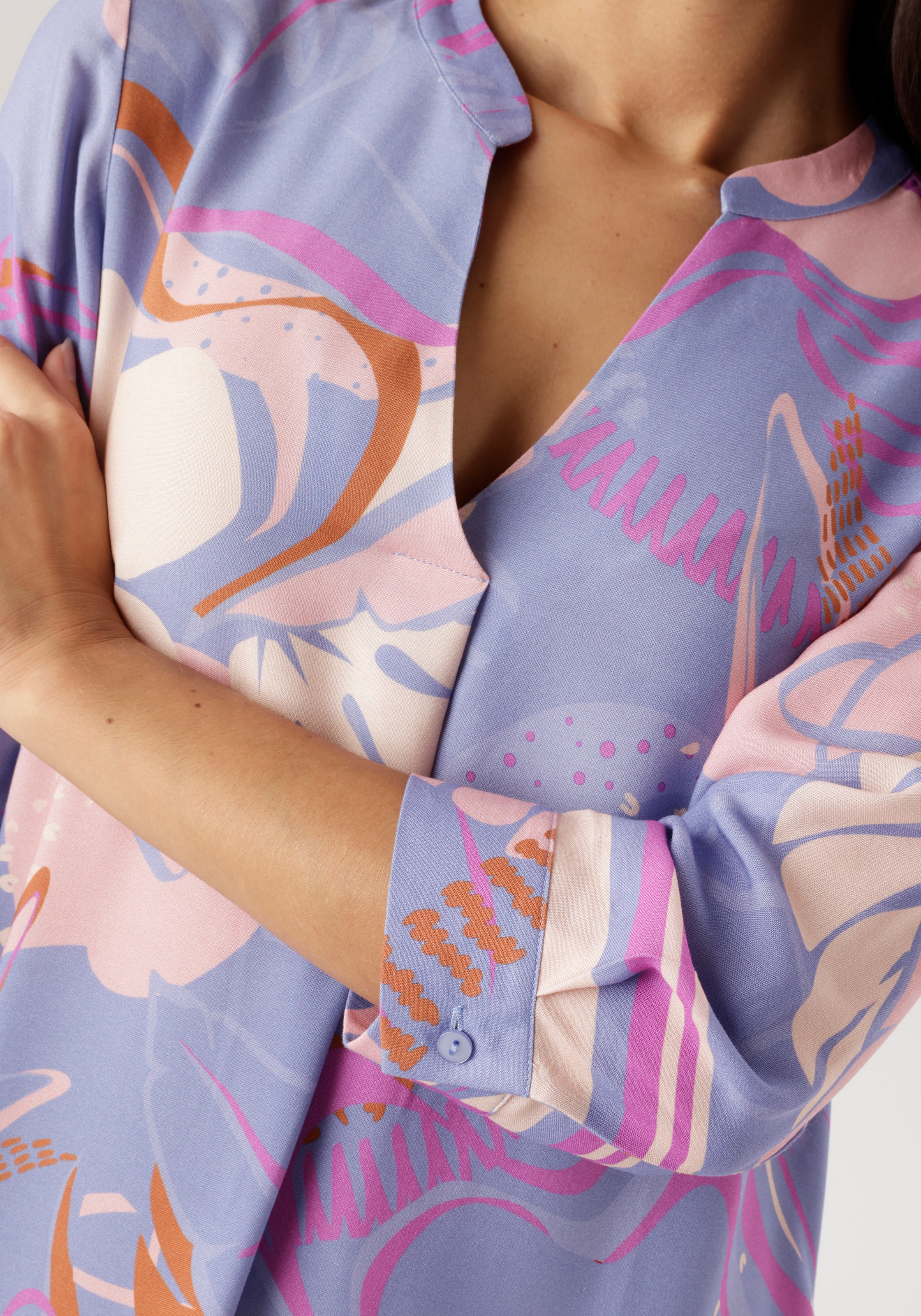 Aniston SELECTED Robe chemisier mit verspielter Blättermusterung - NEUE KOLLEKTION