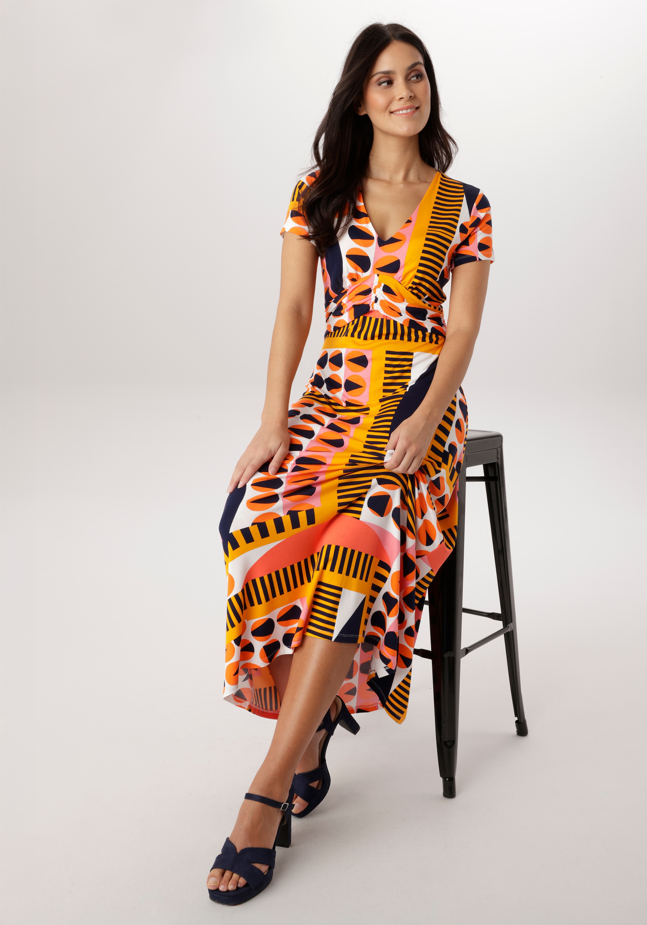 Aniston SELECTED Maxikleid in kräftigen Farbtönen und geometrischer Musterung - NEUE KOLLEKTION