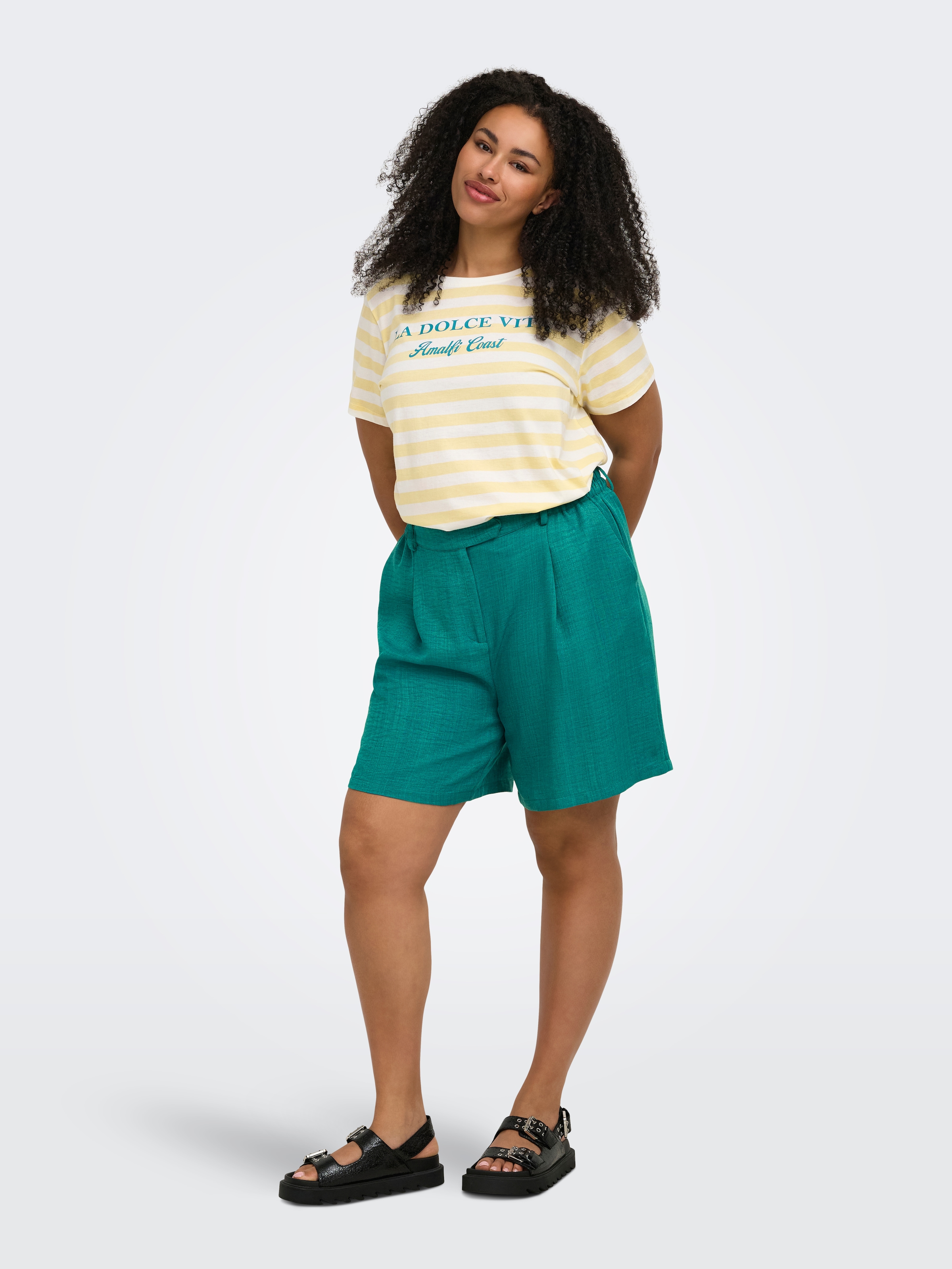 ONLY CARMAKOMA Shorts »CARBAY BERMUDA SHORTS WVN«