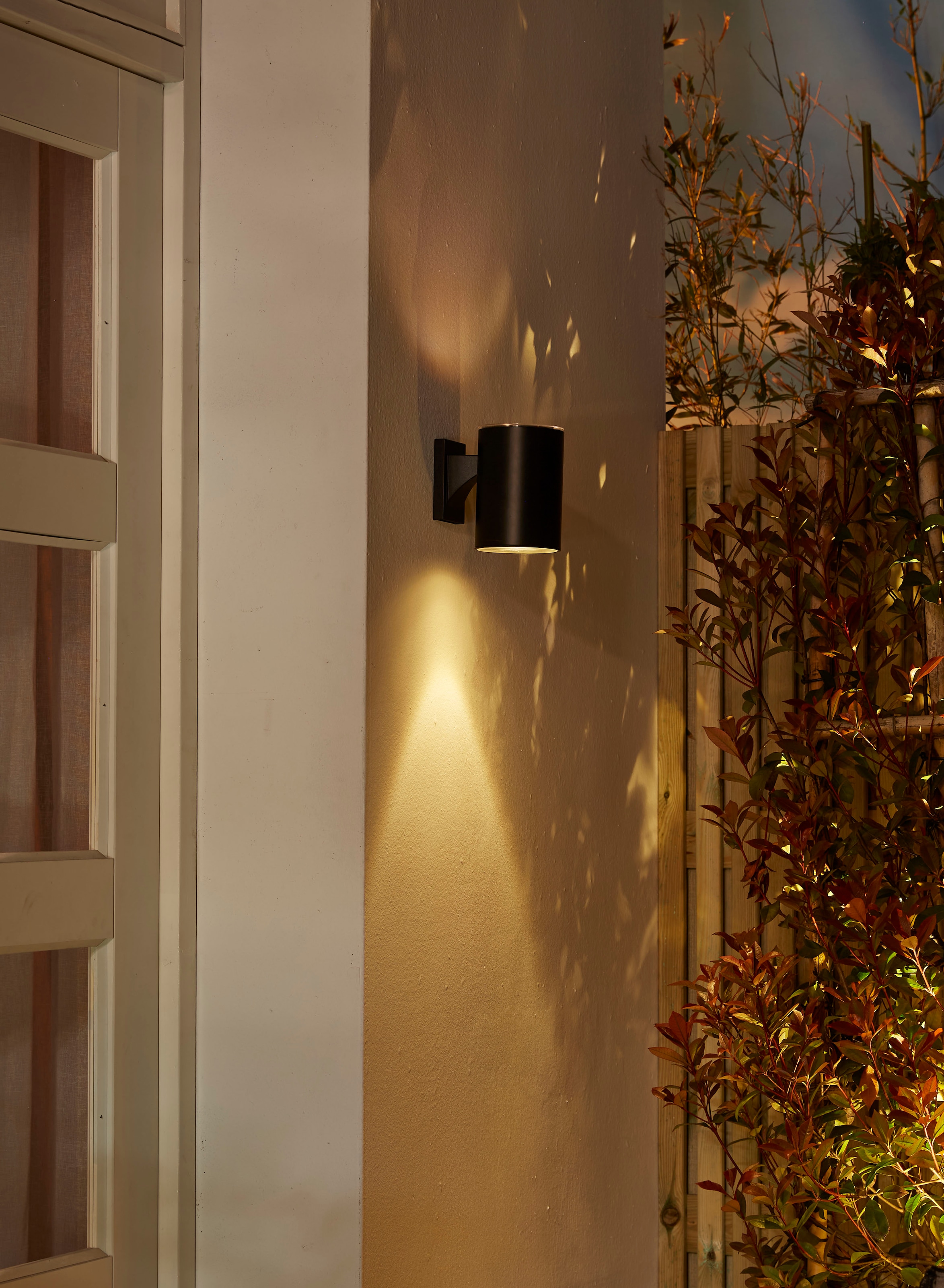 LUXFORM Aussen-Wandleuchte »Solar-Intelligente Hybrid-Wandleuchte - Ohio« LED-Modul 1 Stk. Für den Aussenbereich geeignet IP33