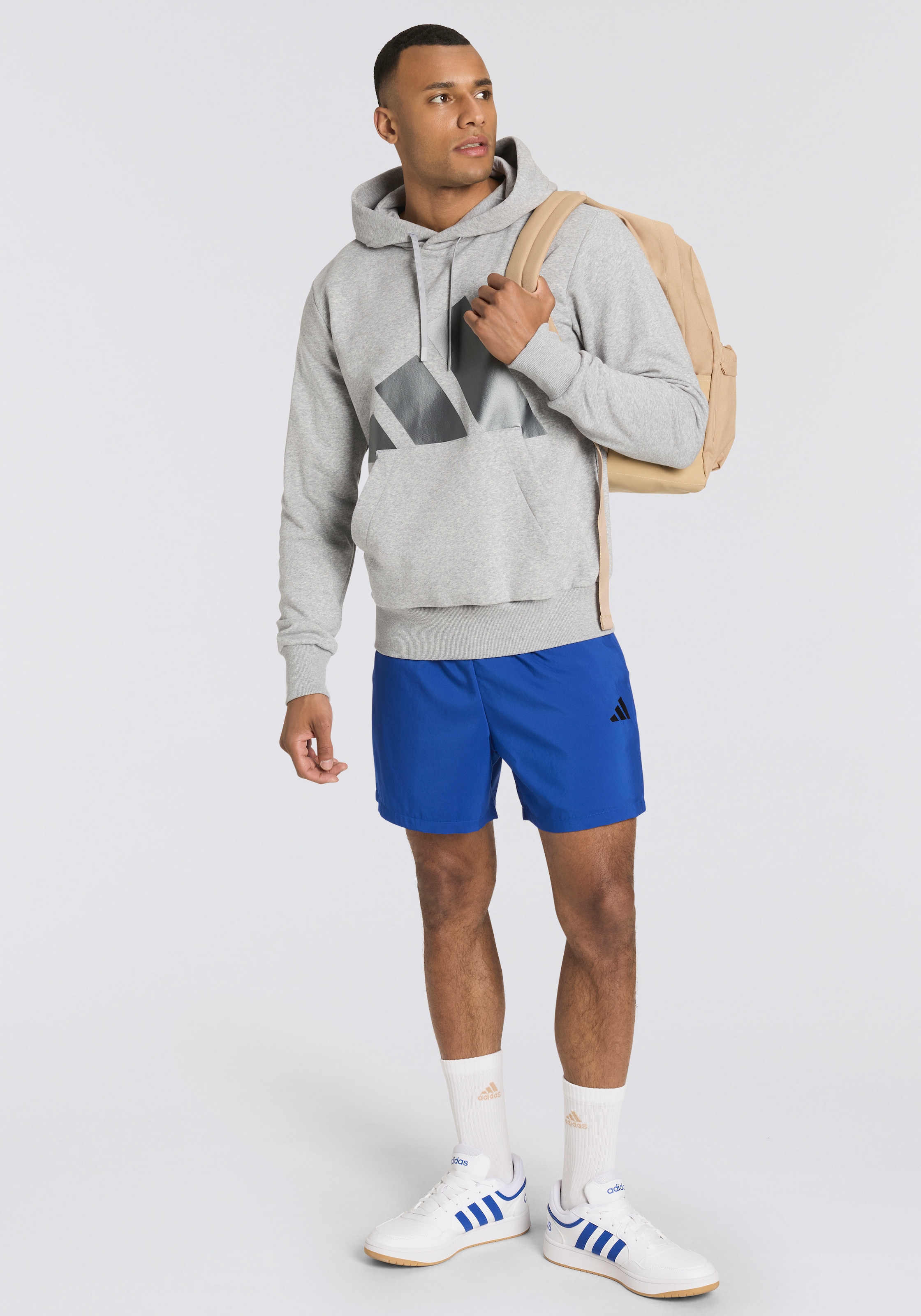 adidas Sportswear Kapuzensweatshirt »M ESS HLD HD«, mit grossem BOS Branding, festliches Design, mit Rundhalsausschnitt
