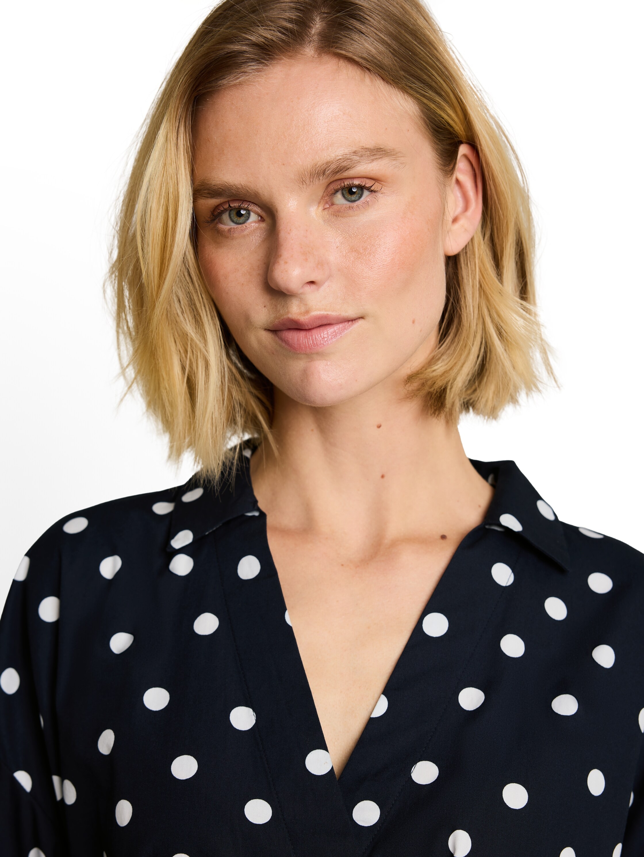 TOM TAILOR Blouse à enfiler blouse d'été avec col en V et cordon à nouer
