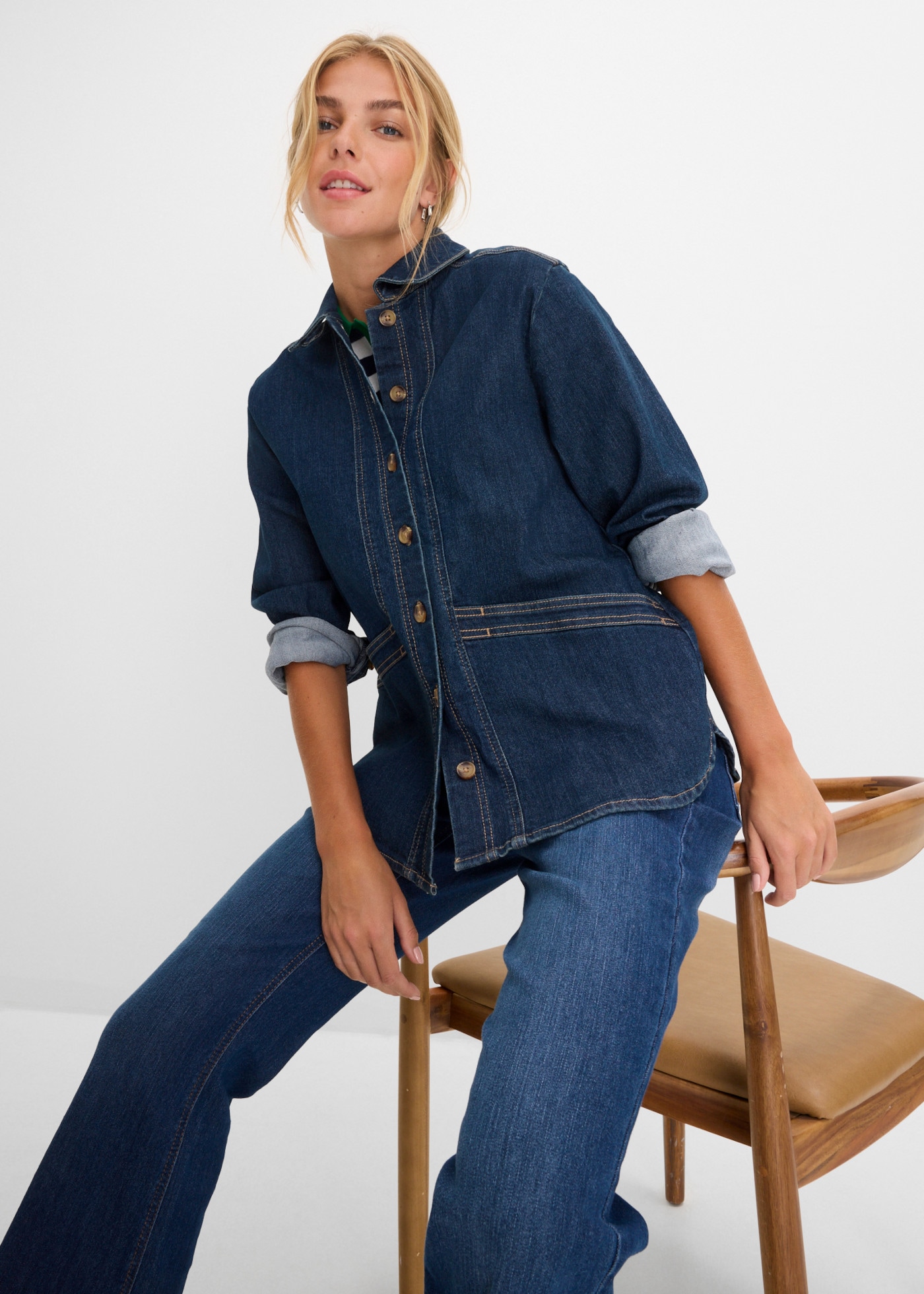 bonprix Veste en jean Coupe régulière, manches longues, en coton, style décontracté
