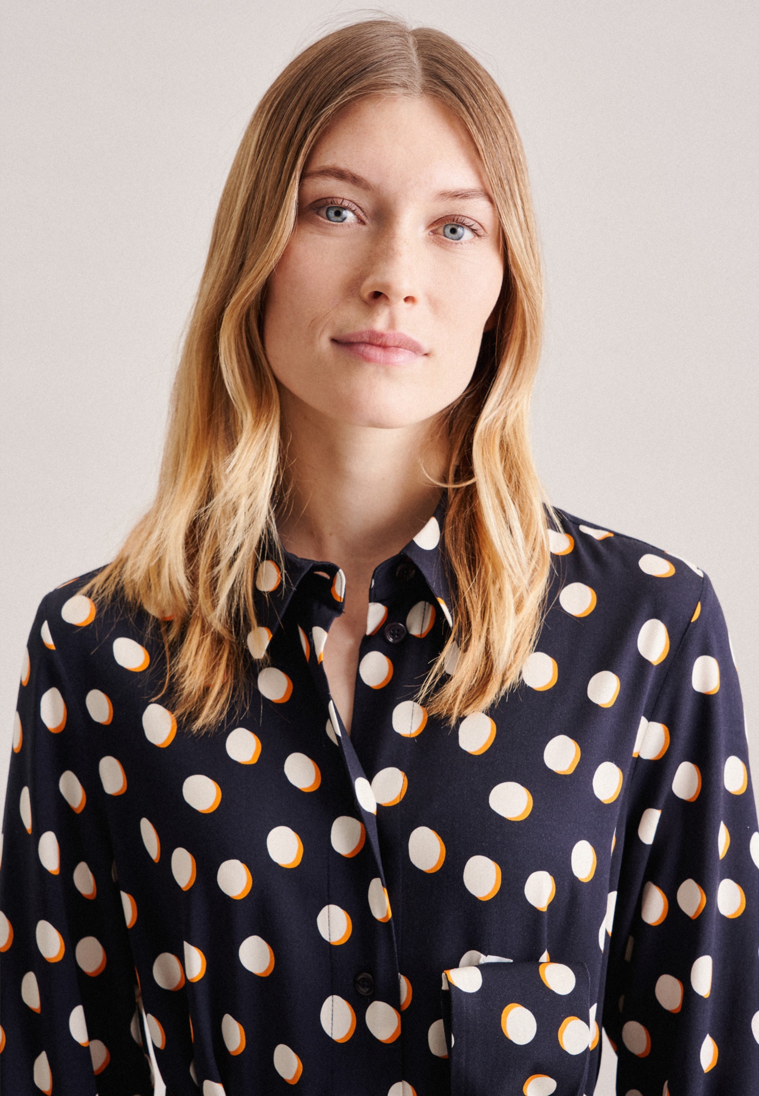 seidensticker Sommerkleid »Schwarze Rose« Langarm Kragen Druck