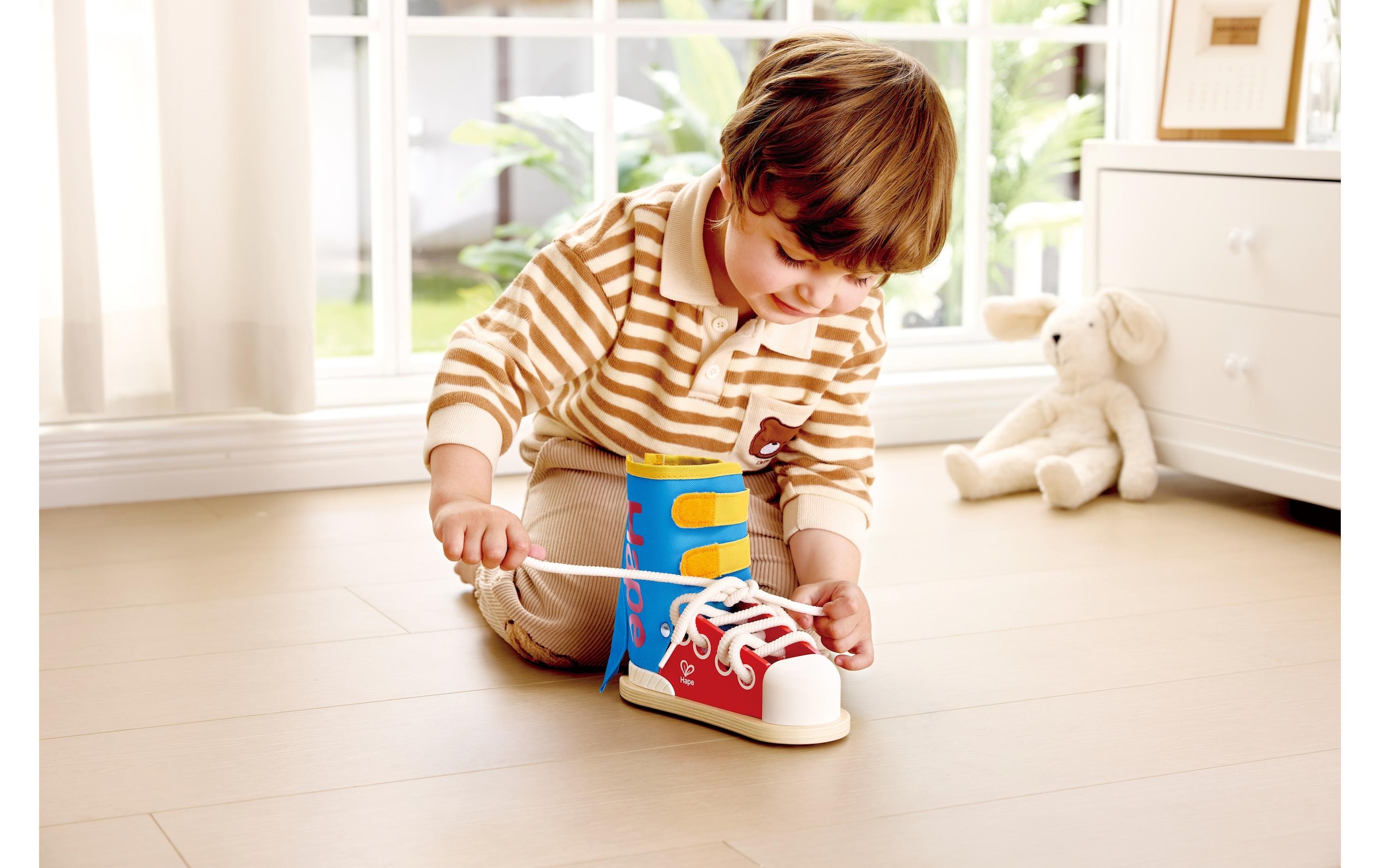 Hape Lernspielzeug »Lacing Shoes«