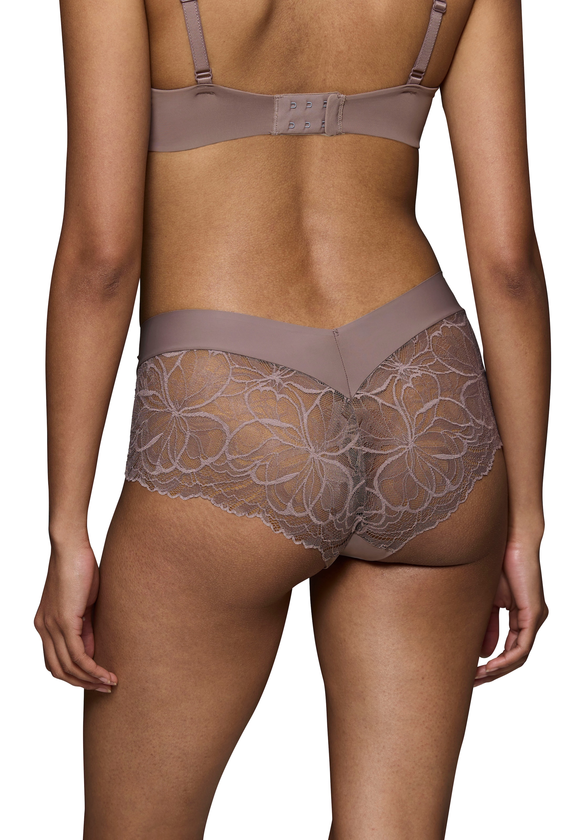 Triumph Panty »Body Make-Up Illusion Lace« florale Stretch-Spitze, glatter Bund, Mikrofaser, nahtlos