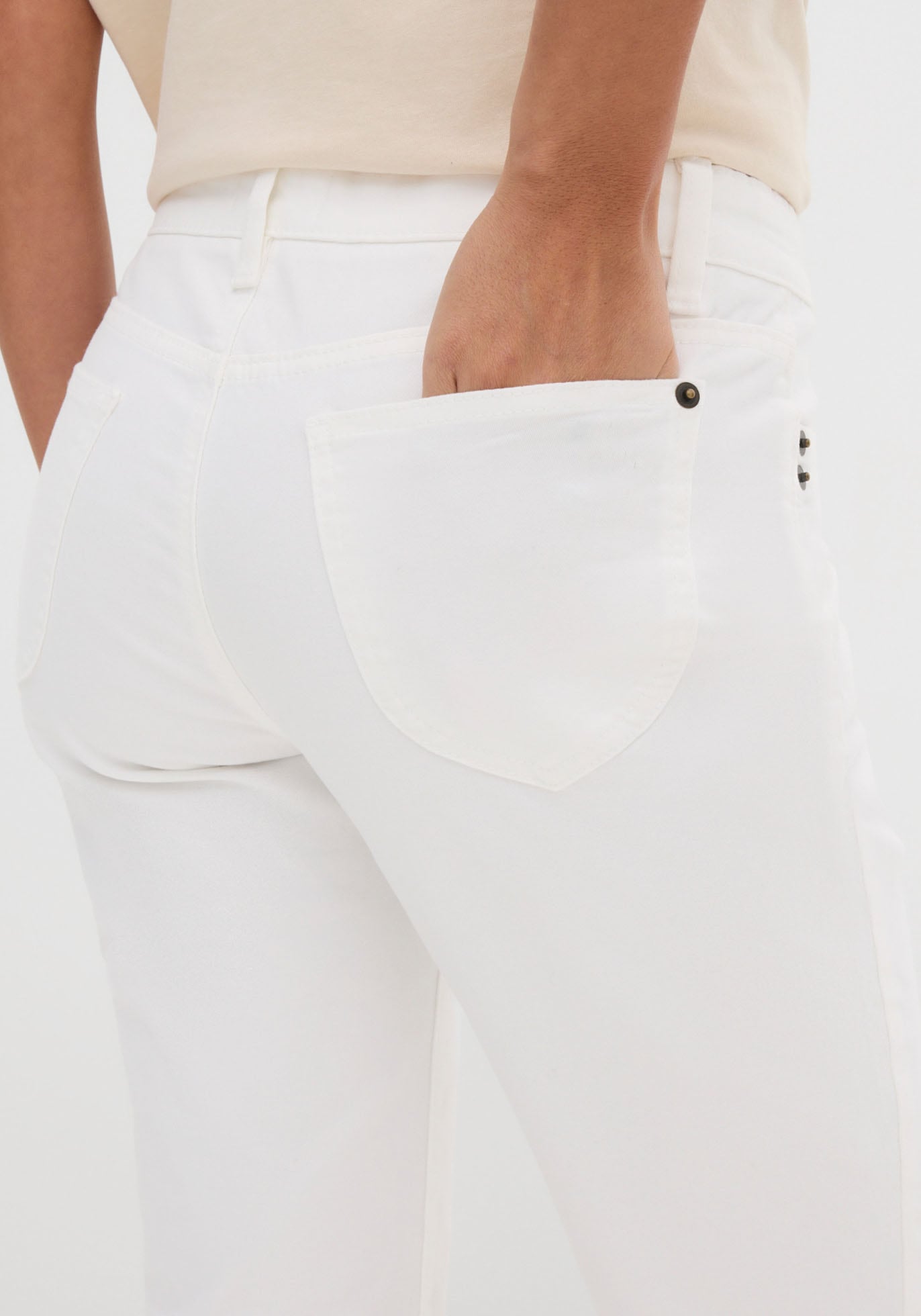 bonprix Jeans droit »Straight Jeans Mid Waist, Stretch« Regular Fit, mit Aufschlag, im Five-Pocket-Style