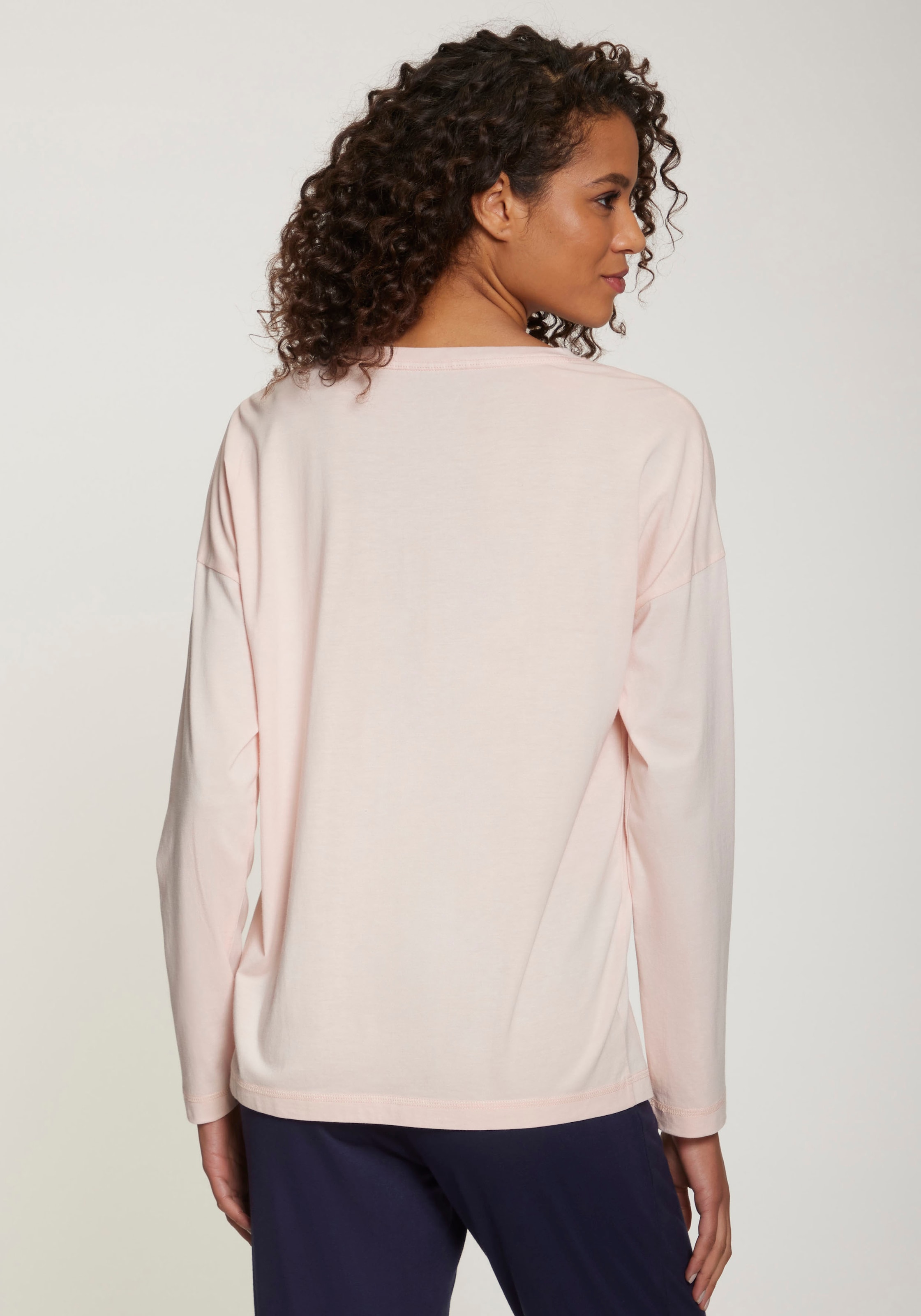 Vivance Dreams Langarmshirt mit kleinem Brust-Print
