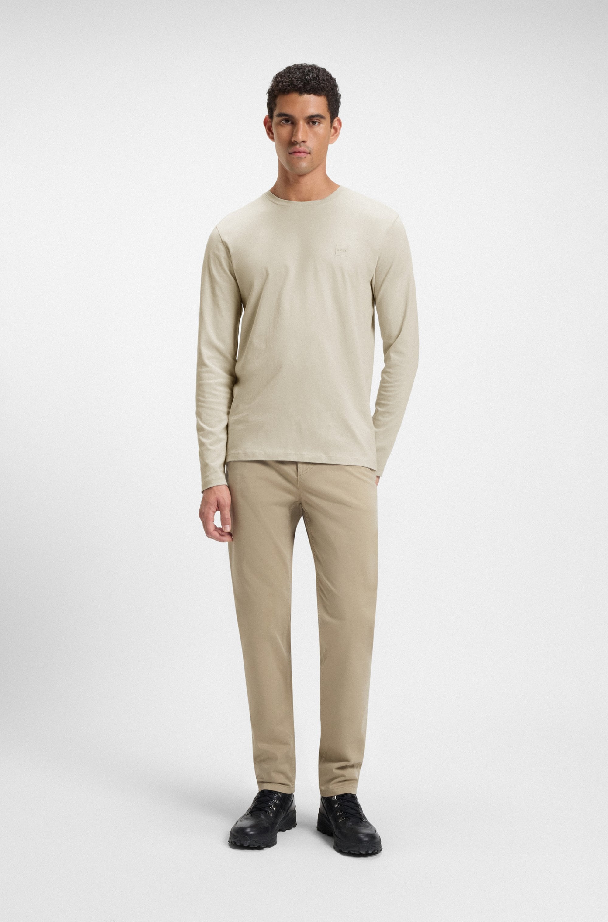 BOSS ORANGE T-shirt à manches longues »Tacks« mit Markenlogo auf der Brust