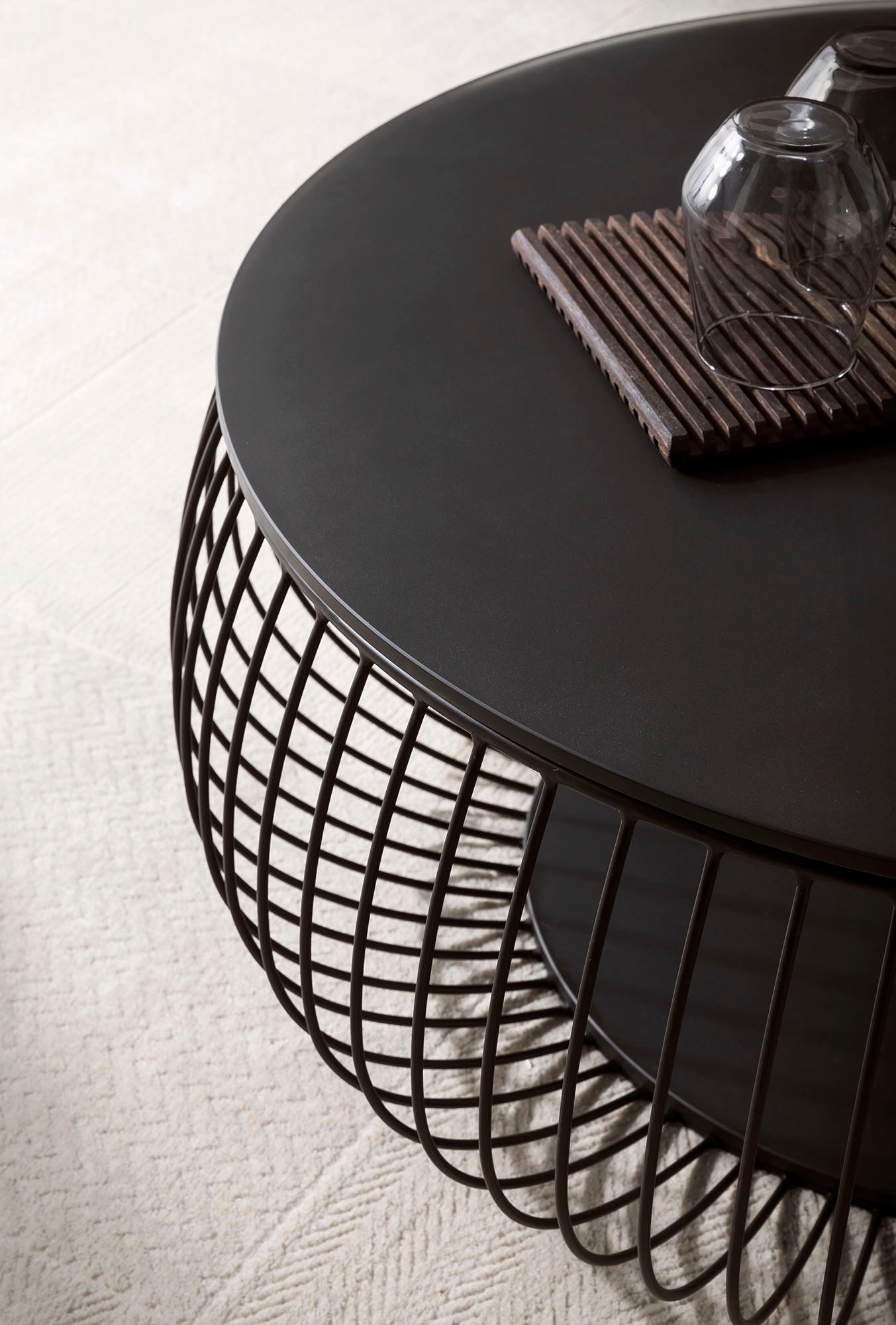 SalesFever Couchtisch »Coffeetable Wohnzimmertisch im minimalistischen Stil« 10 mm starke Klarglasplatte mit Marmordruck