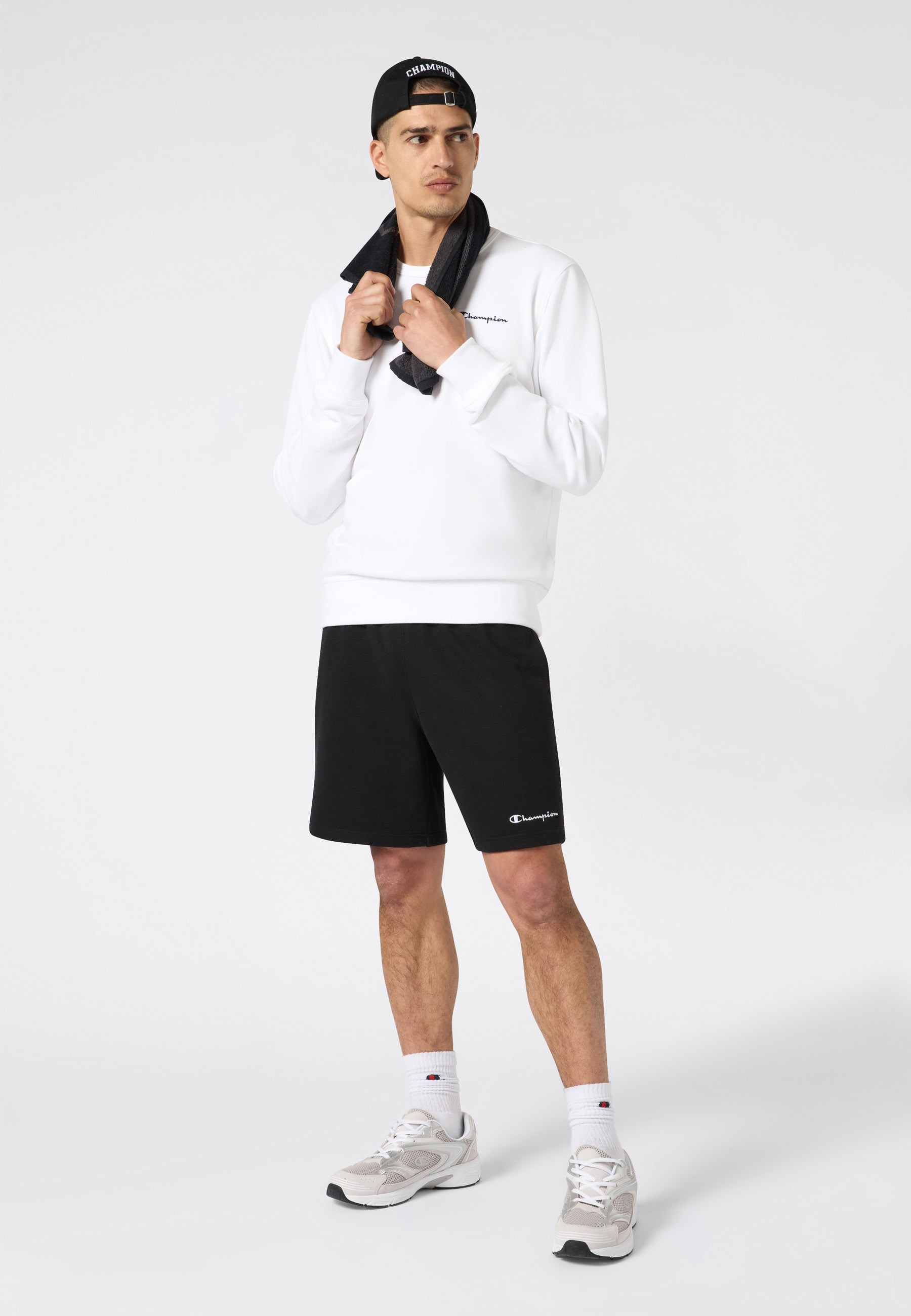 Champion Sweatshorts »ICONS Terry 9-inch Bermuda«  als Bermuda-Variante, mit 9-Inch-Länge, aus Baumwolle und Polyester
