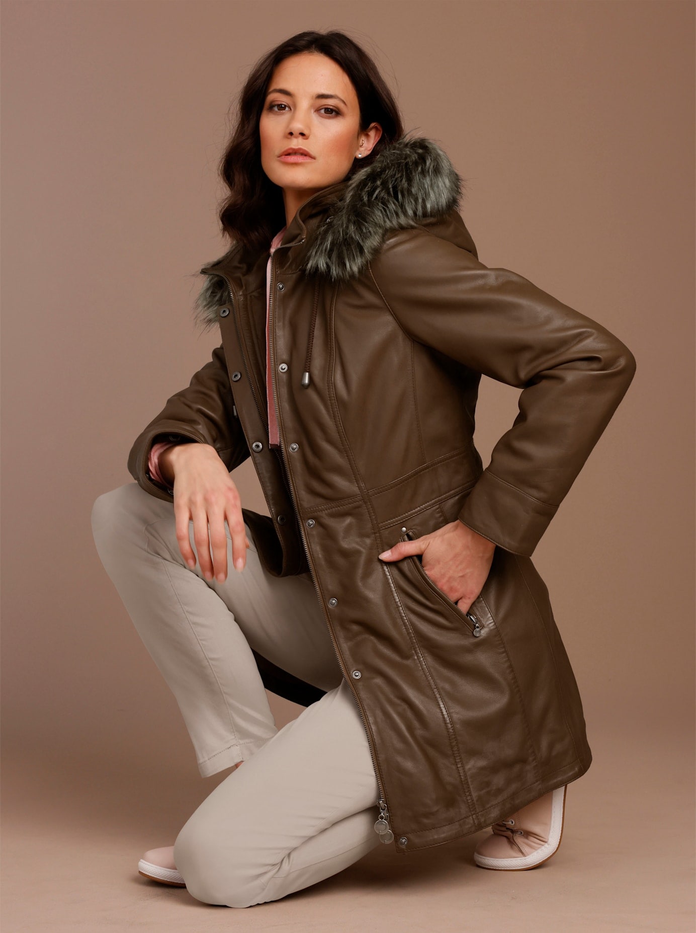 Mainpol Veste en cuir mit Kapuze