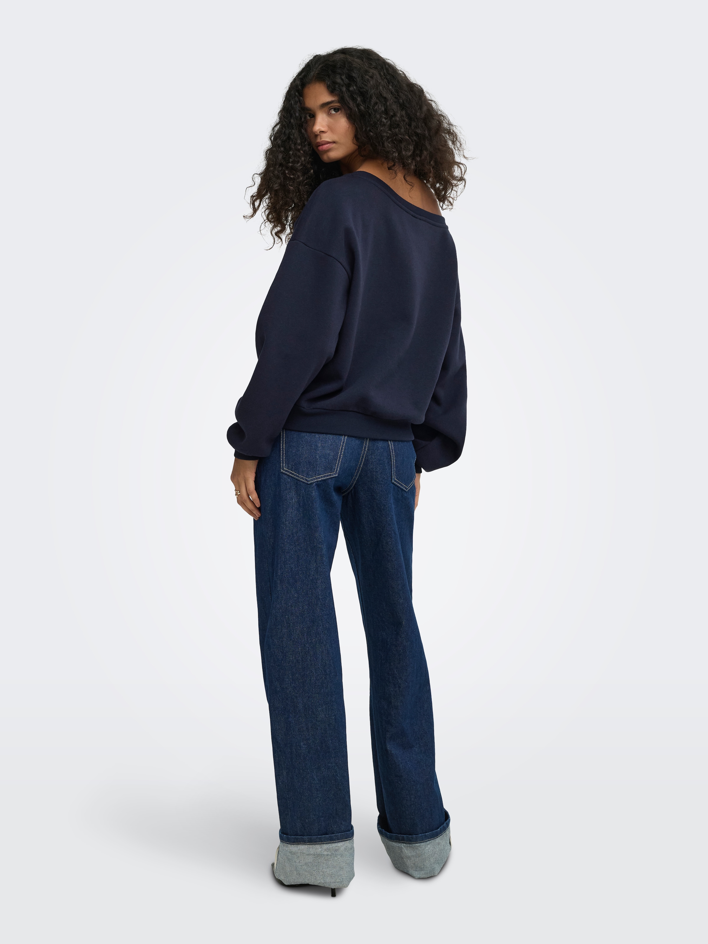 ONLY Sweat-shirt »ONLRHINA L/S ONE SHOULDER NOOS SWT«, mélange de coton, oversize
