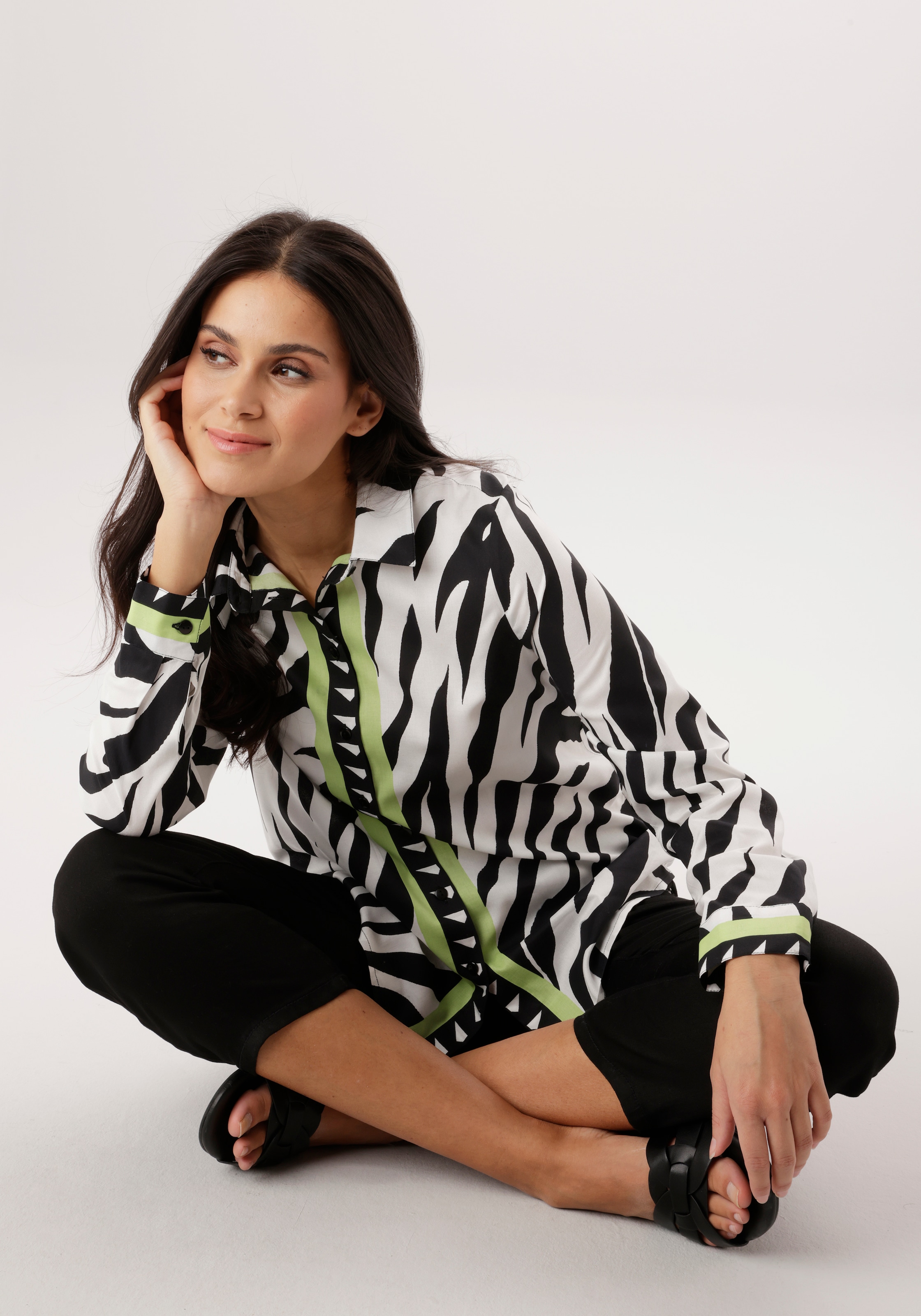 Aniston SELECTED Hemdbluse im Zebra-Look allover mit kontrastfarbigen Streifen