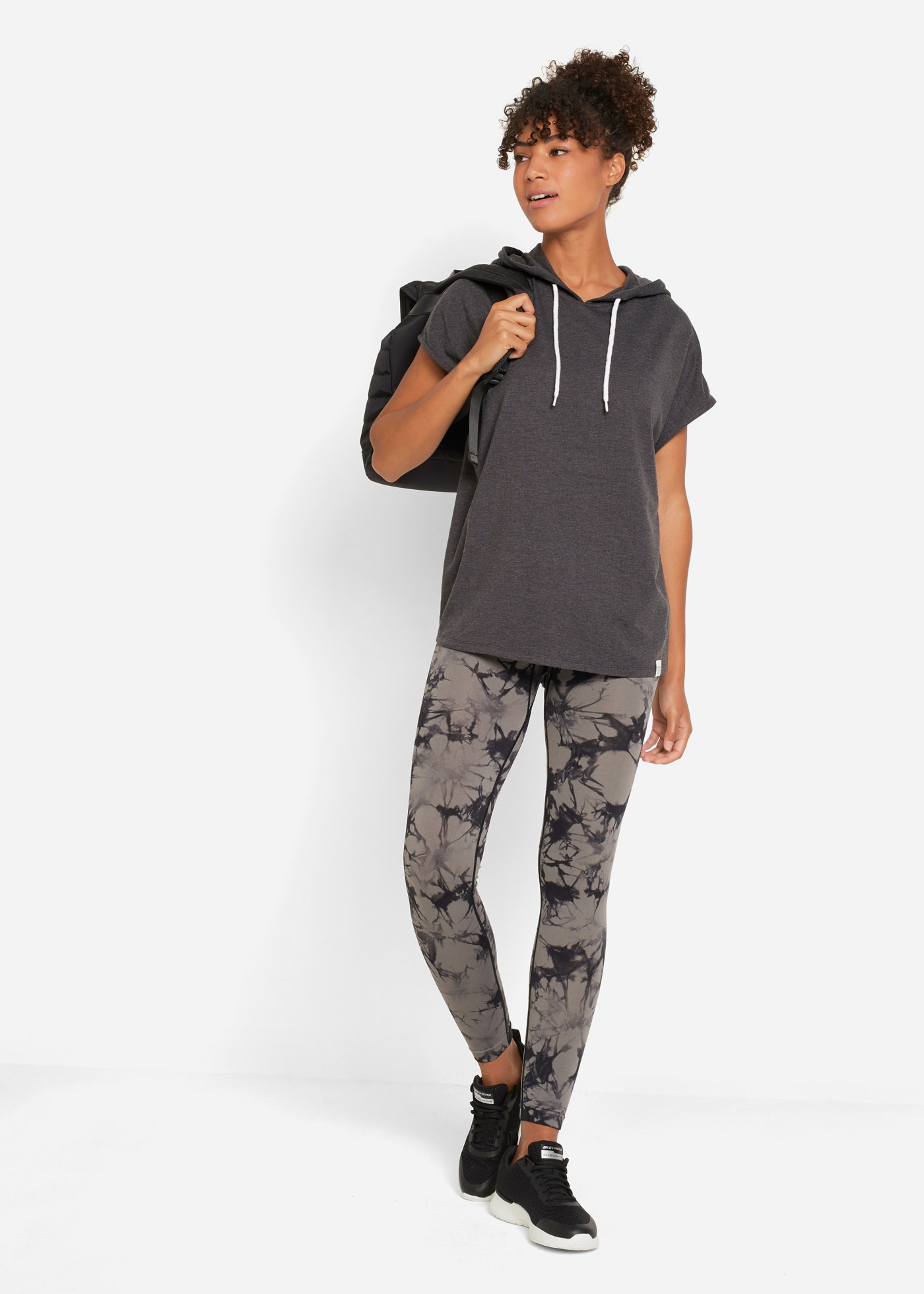 bonprix Sweat à capuche , lässige Passform, überschnittene Schultern
