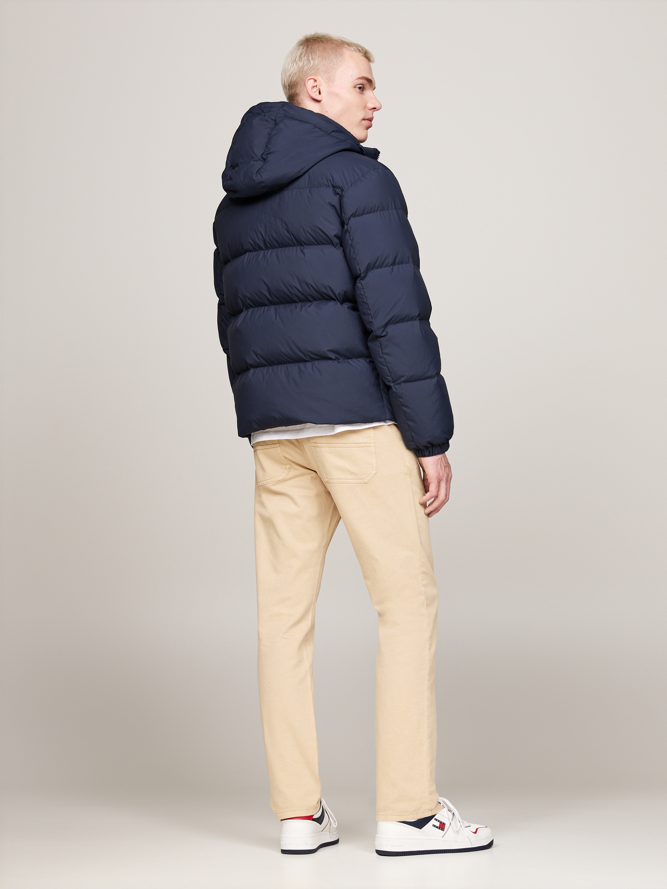 Tommy Jeans Veste matelassée »TJM ESSENTIAL DOWN JACKET EXT« mit Kapuze Winterjacke Outdoorjacke Gefüttert 2 in 1 Jacke abnehmbare Kapuze