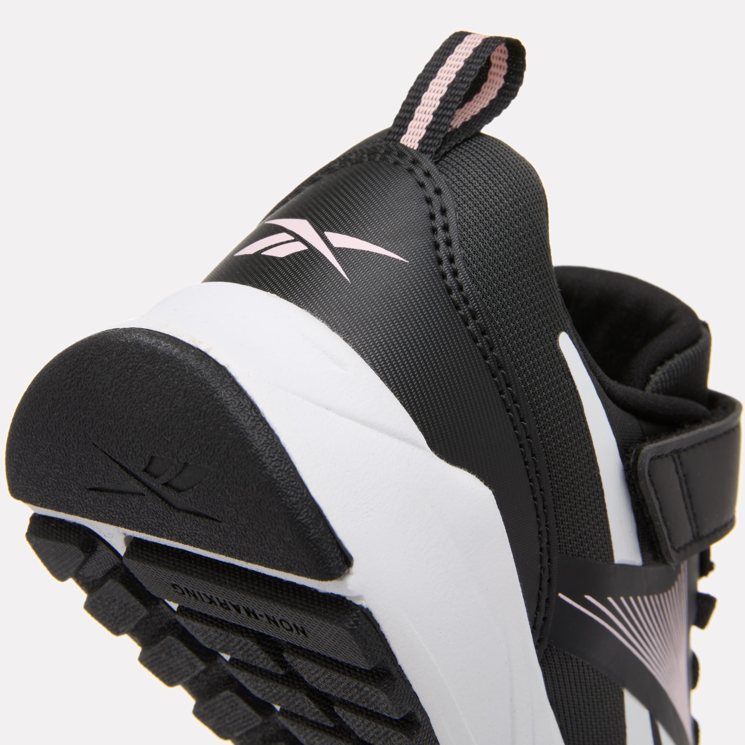 Reebok Chaussure de course »ENERGEN RUN ELASTIC LACE & TOP STRAP«