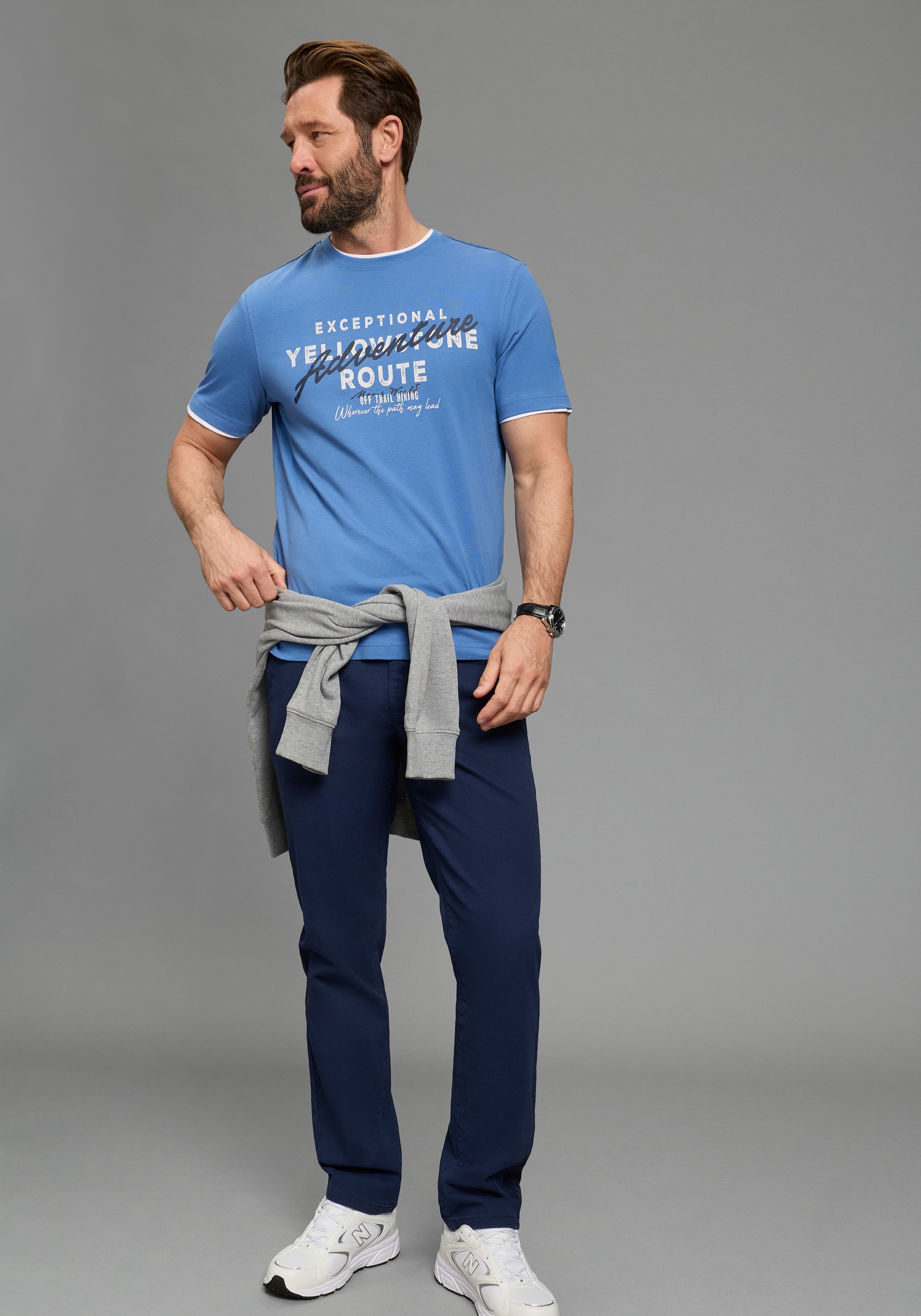 Man's World Shirt à col rond »Neue Kollektion!« normale Passform, Kurzarm, mit Print-Applikation