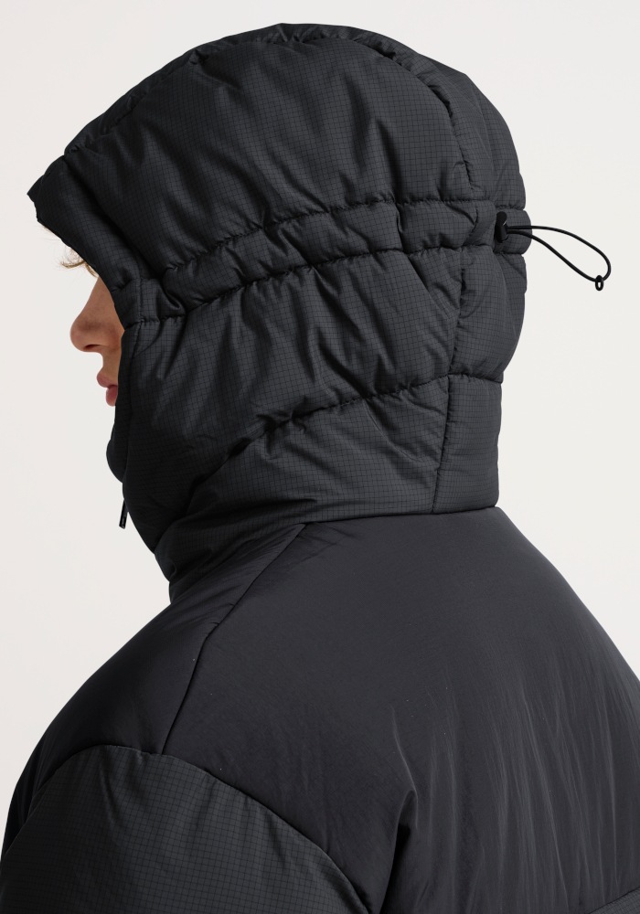 Jack Wolfskin Veste d'hiver »ICY HOLLOW HOODED JKT M« avec doublure et rembourrage en polyester, veste d'hiver, phantom