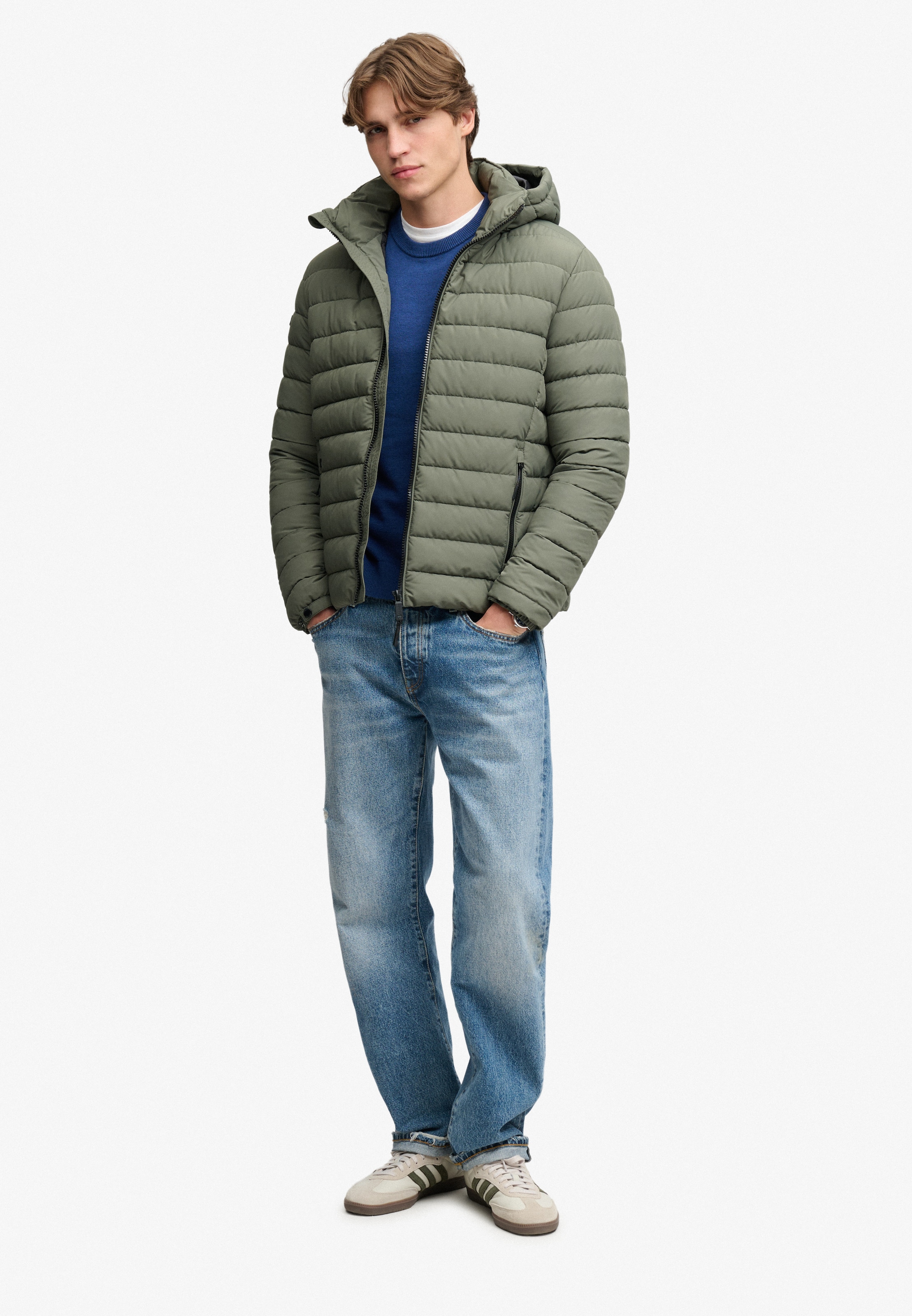 Superdry Veste matelassée »HOOD FUJI MIDWEIGHT PADDED JKT« avec capuche Kunstfaser, slim fit