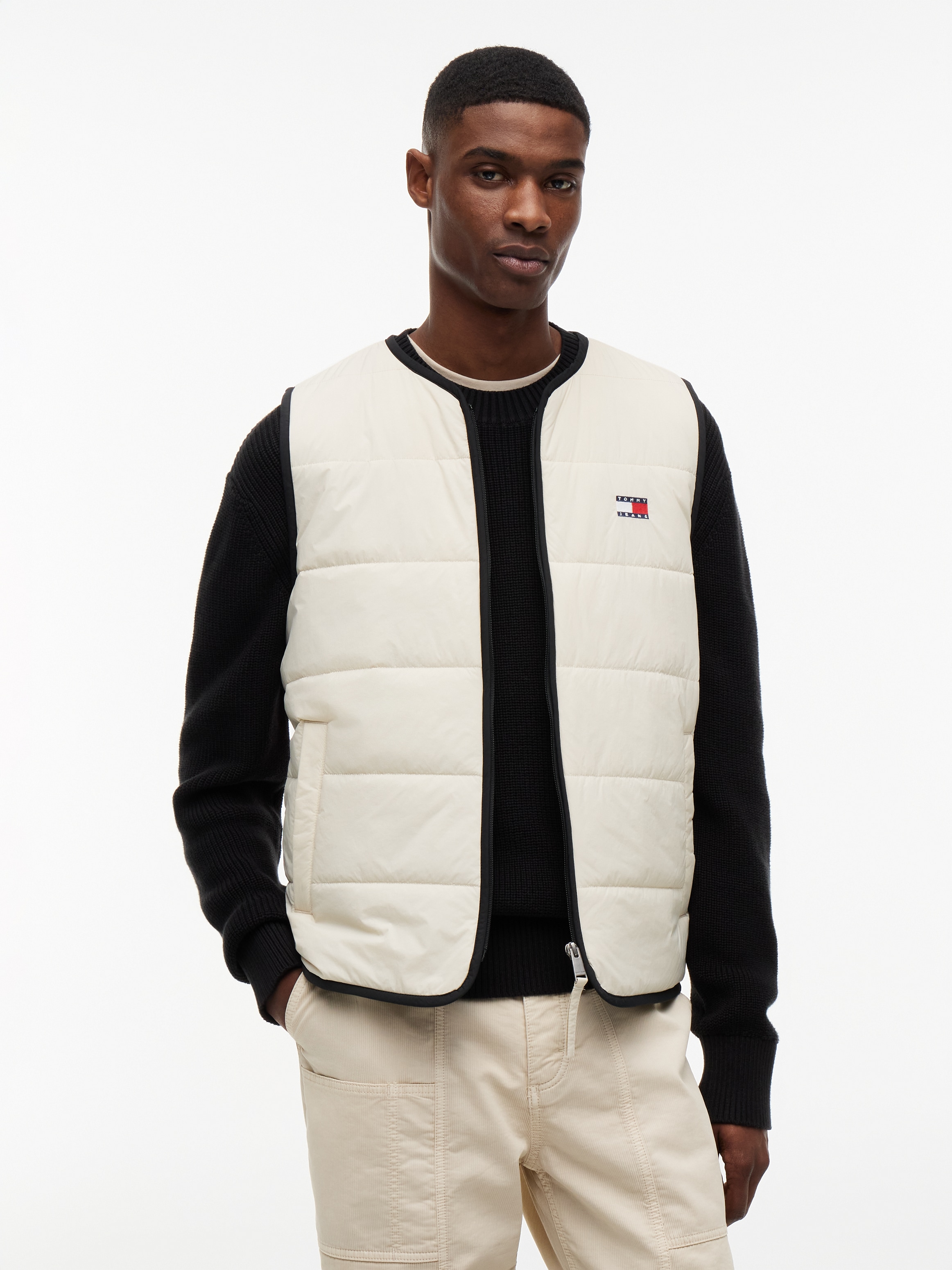 Tommy Jeans Gilet matelassé »TJM HERITAGE FLAG QUILTED« Underliner Regular fit avec col rond