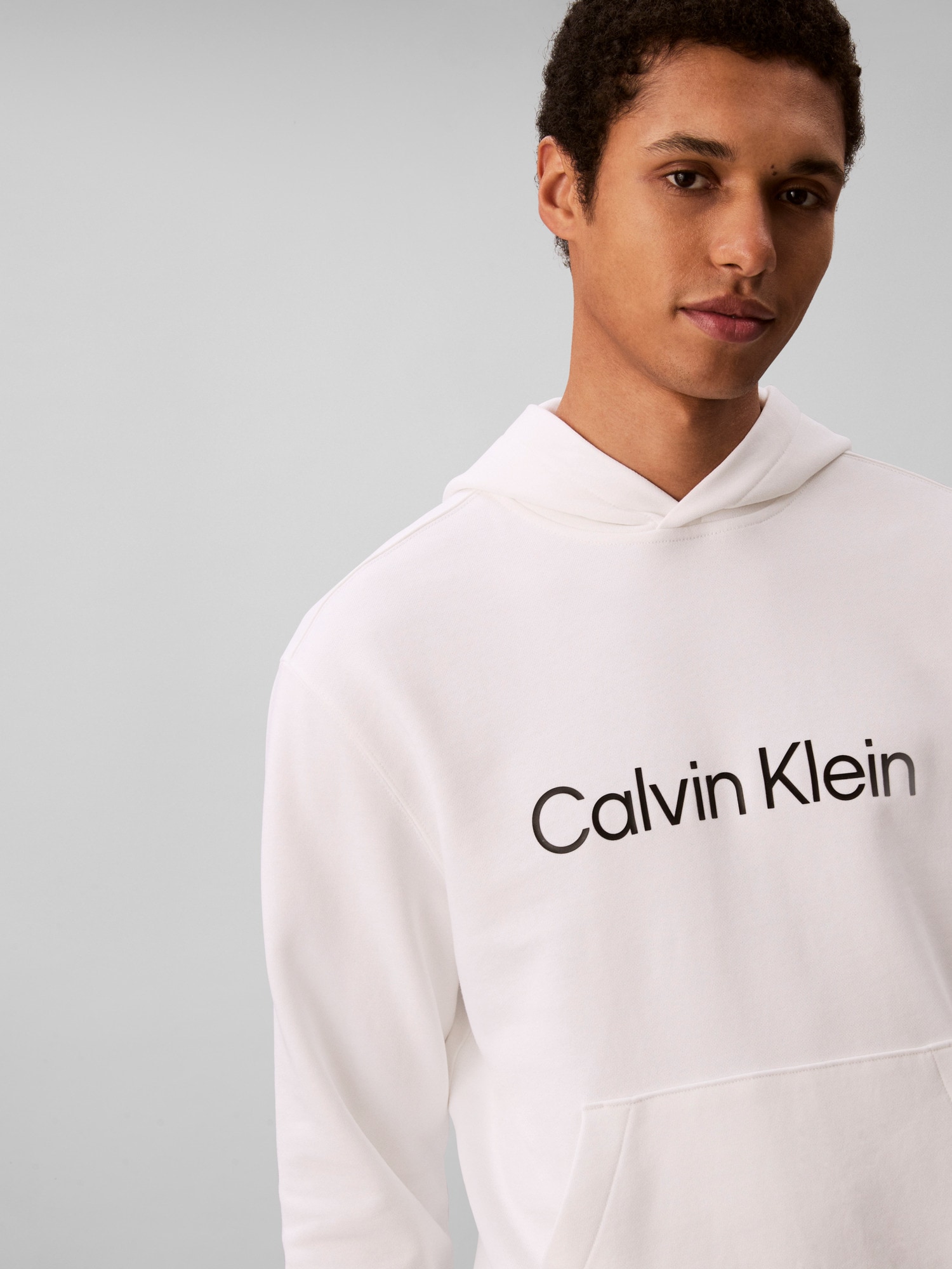 Calvin Klein Sweat à capuche »LS EU STANDARD LOGO 350TERRY PO«, Mit Rundhalsausschnitt, regular fit
