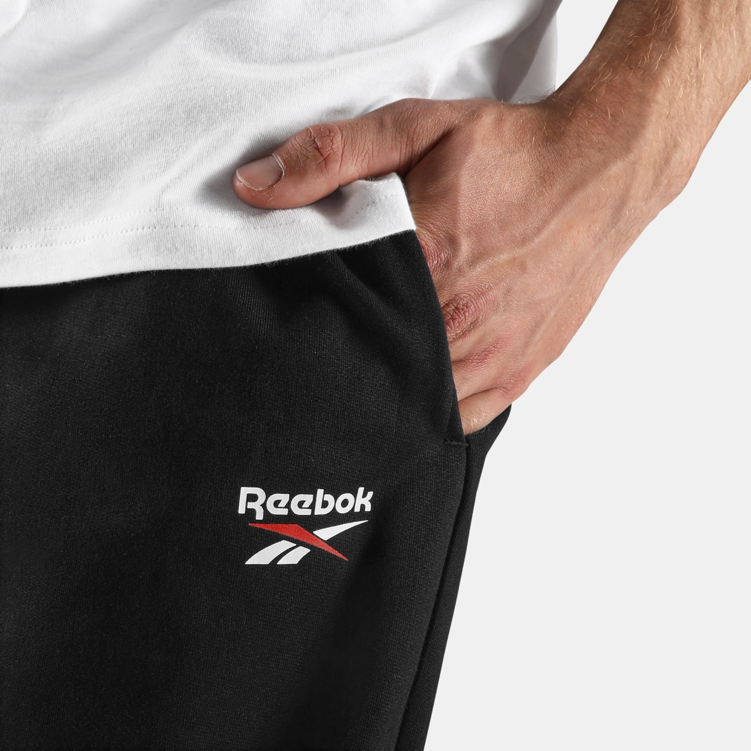 Reebok Pantalon de jogging »ID SMALL LOGO FRENCH TERRY JOGGER PANTS«  convient aux adultes, en coton, disponible en tailles S à XXL