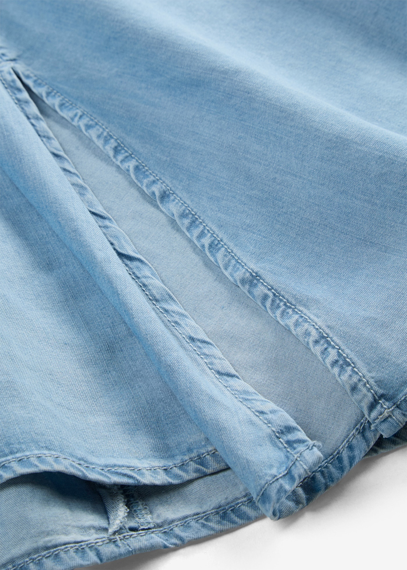 bonprix Jeanskleid »Jeanskleid aus fliessendem Lyocell« für lässigen Look, aus Lyocell (TENCEL™), in A-Linie