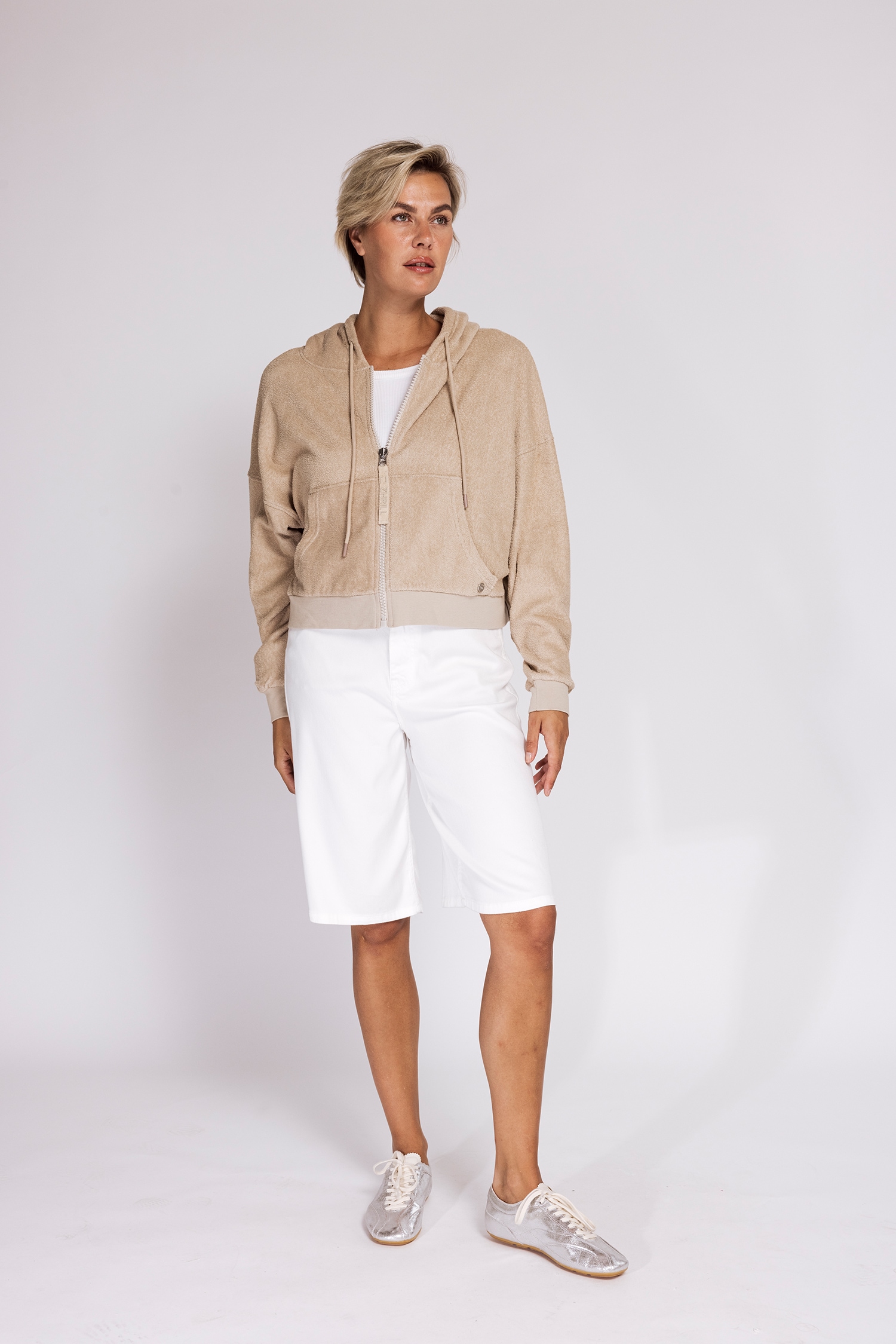 Zhrill Blazer en sweat »RATANA« look décontracté, coupe à la hauteur des hanches, avec poche kangourou