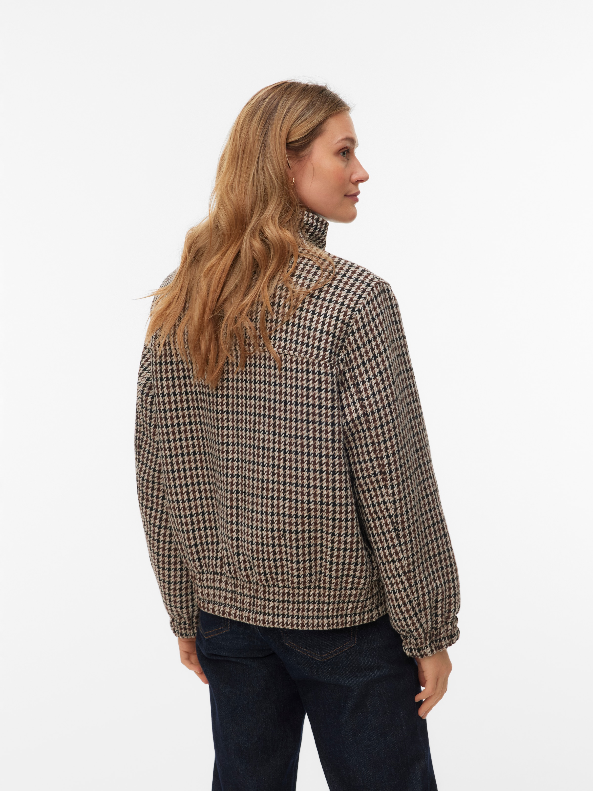 Vero Moda Veste courte »VMCHERYL SHORT CHECK JACKET ENT« Materialmix