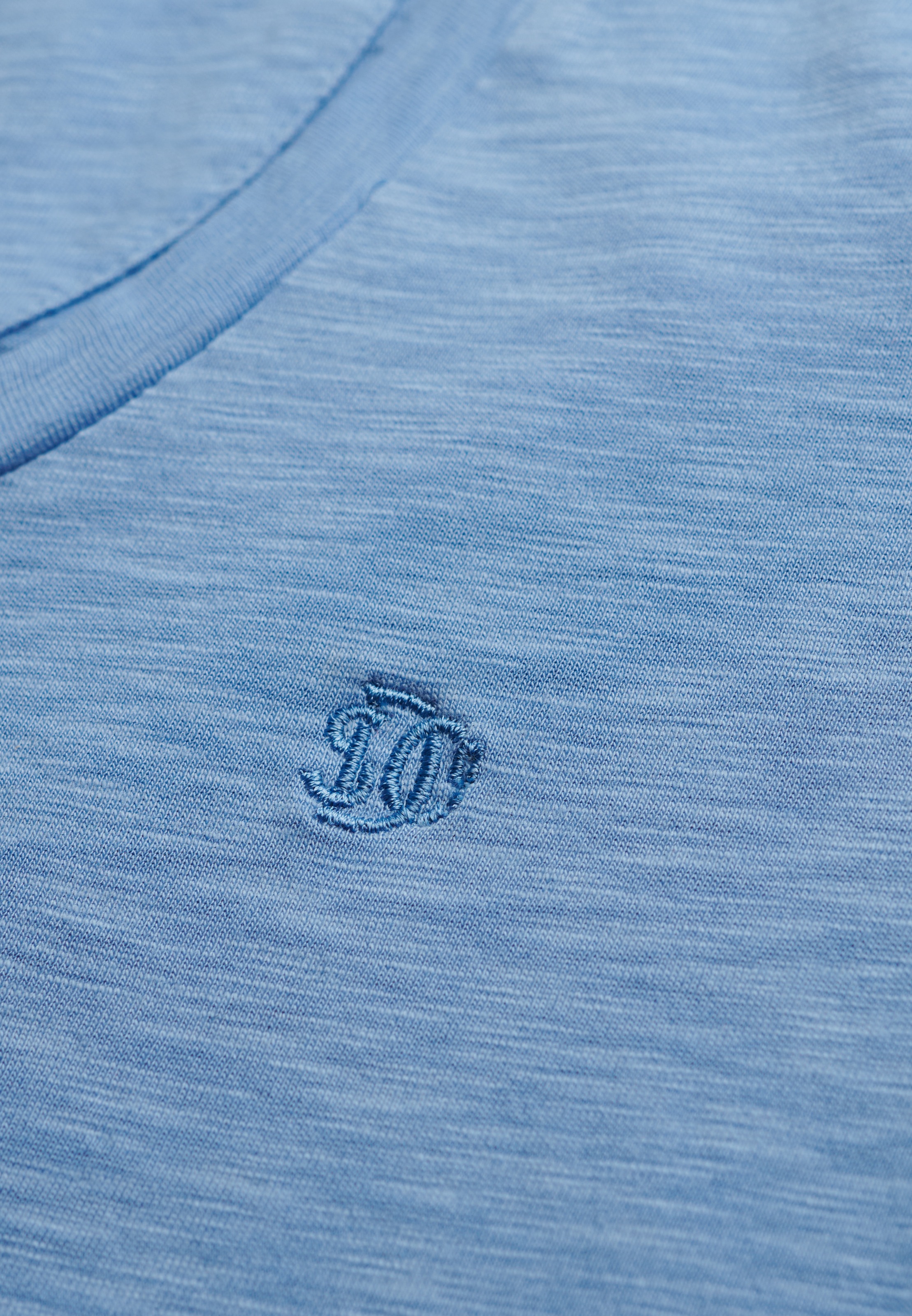 Superdry T-Shirt »STUDIOS SCOOP NECK TEE« Baumwollmischung, regular fit