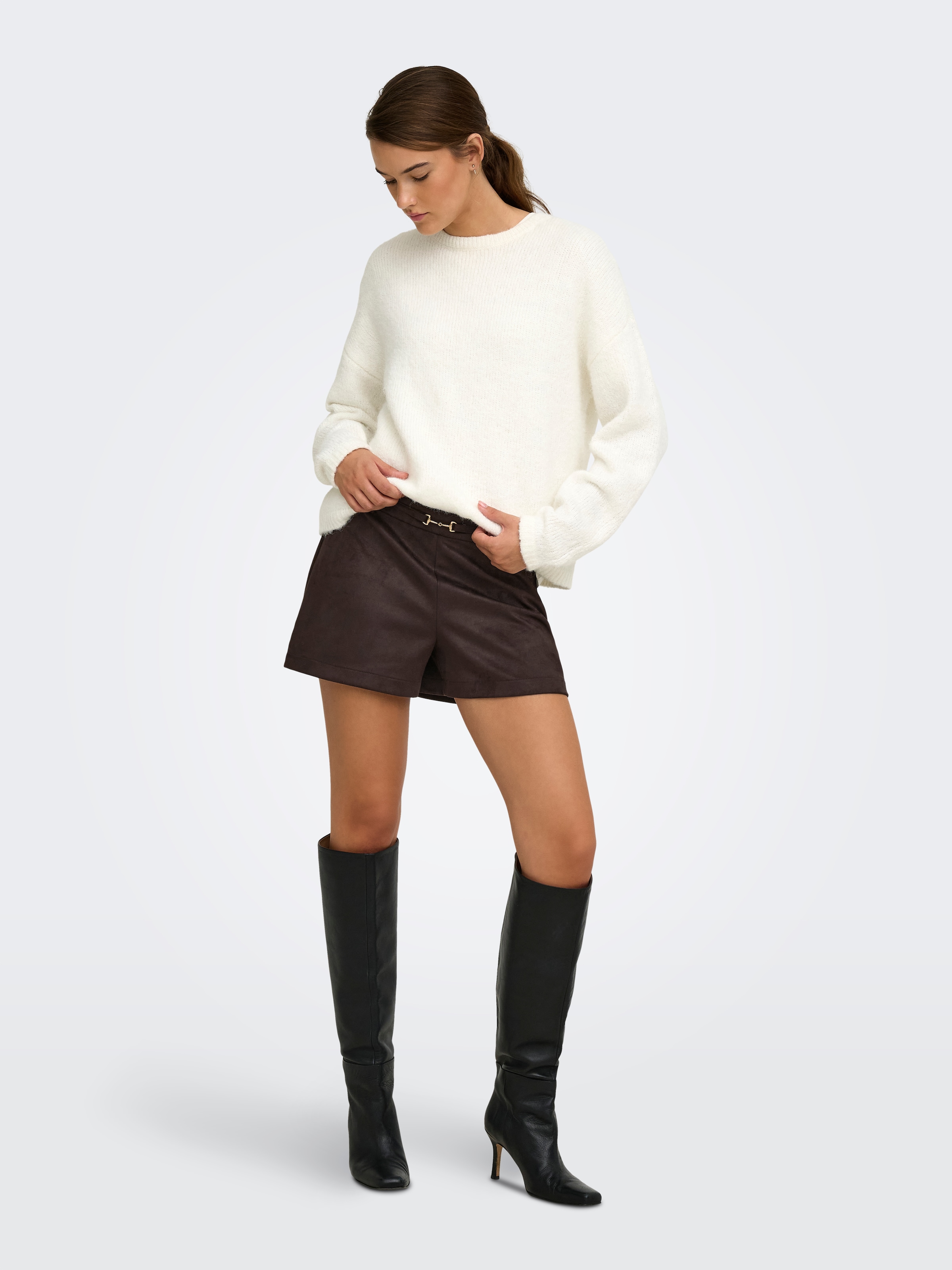 ONLY »ONLMIRA MW FAUX SUEDE SHORTS CC PNT«  Materialmix, regular fit
